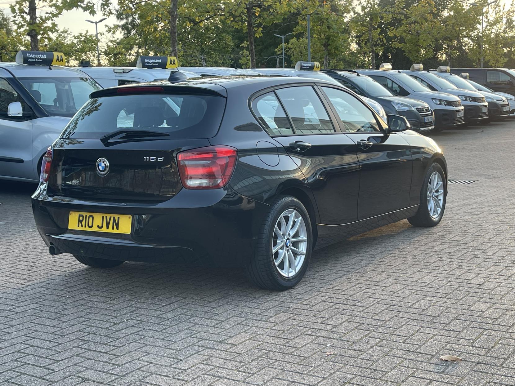 BMW 1 Series 1.6 116d ED EfficientDynamics Hatchback 5dr Diesel Manual Euro 5 (s/s) (116 ps)
