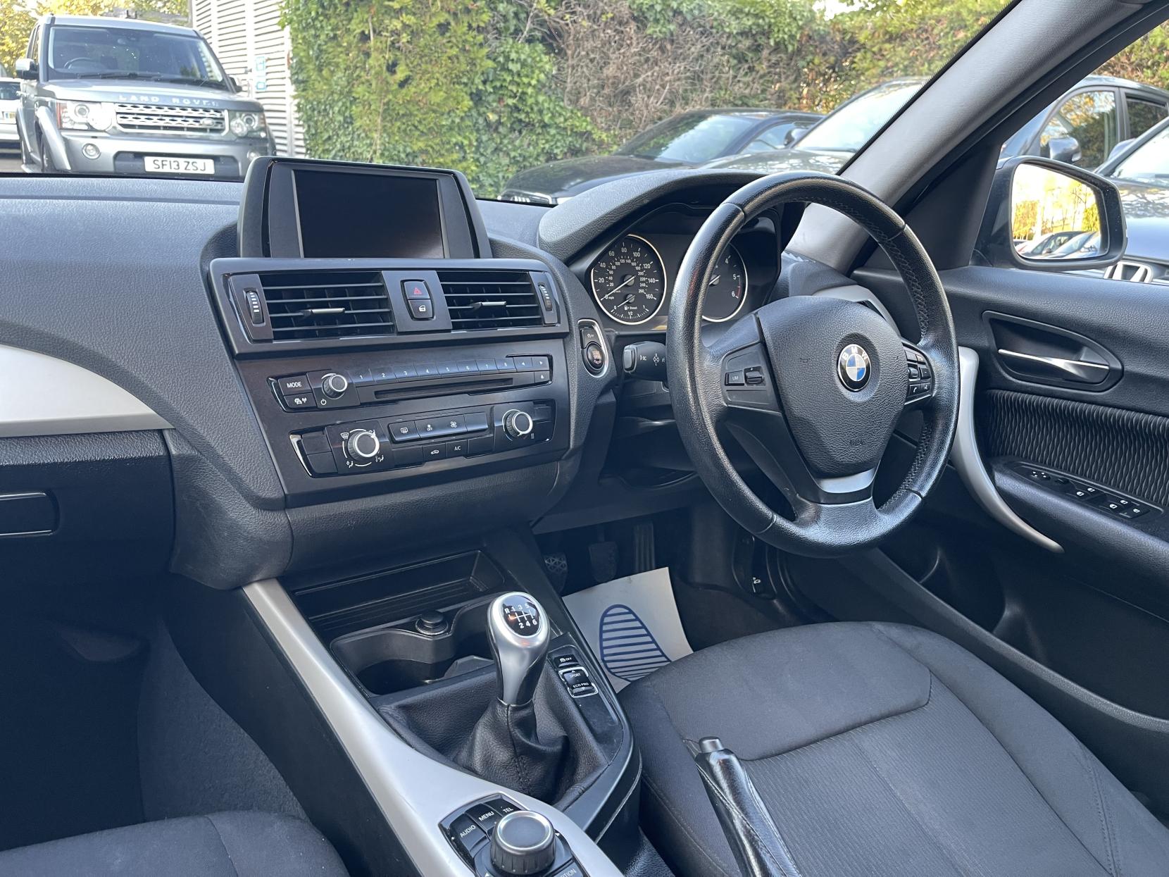 BMW 1 Series 1.6 116d ED EfficientDynamics Hatchback 5dr Diesel Manual Euro 5 (s/s) (116 ps)