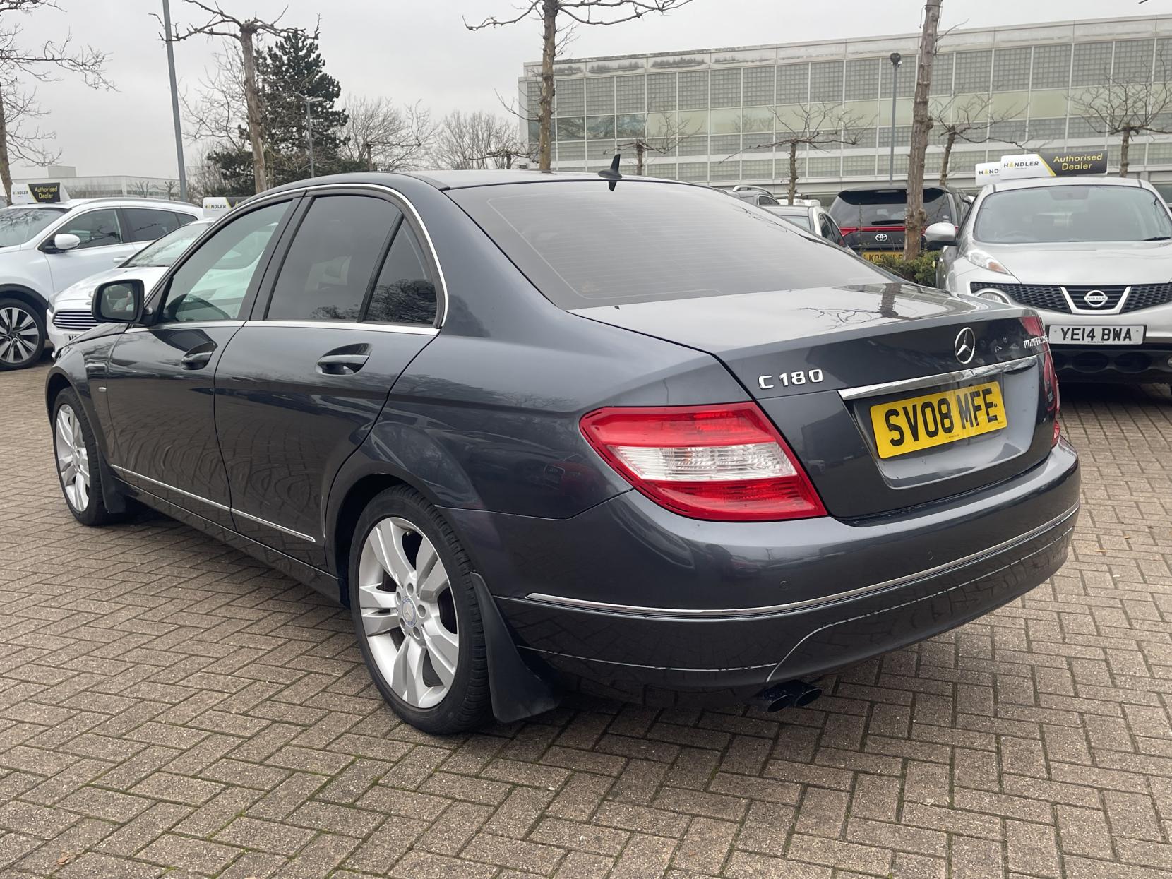 Mercedes-Benz C Class 1.8 C180K Elegance Saloon 4dr Petrol Auto Euro 4 (156 ps)