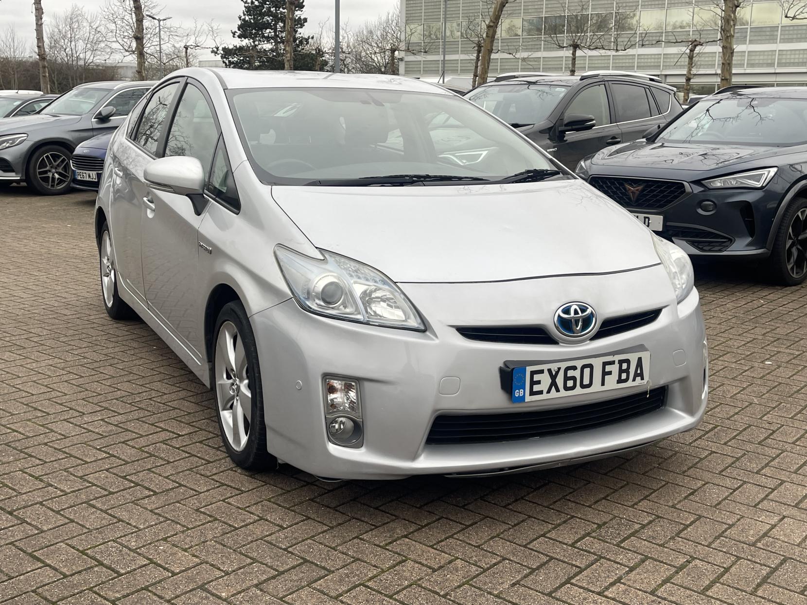 Toyota Prius 1.8 VVT-h T Spirit Hatchback 5dr Petrol Hybrid CVT Euro 5 (s/s) (136 ps)