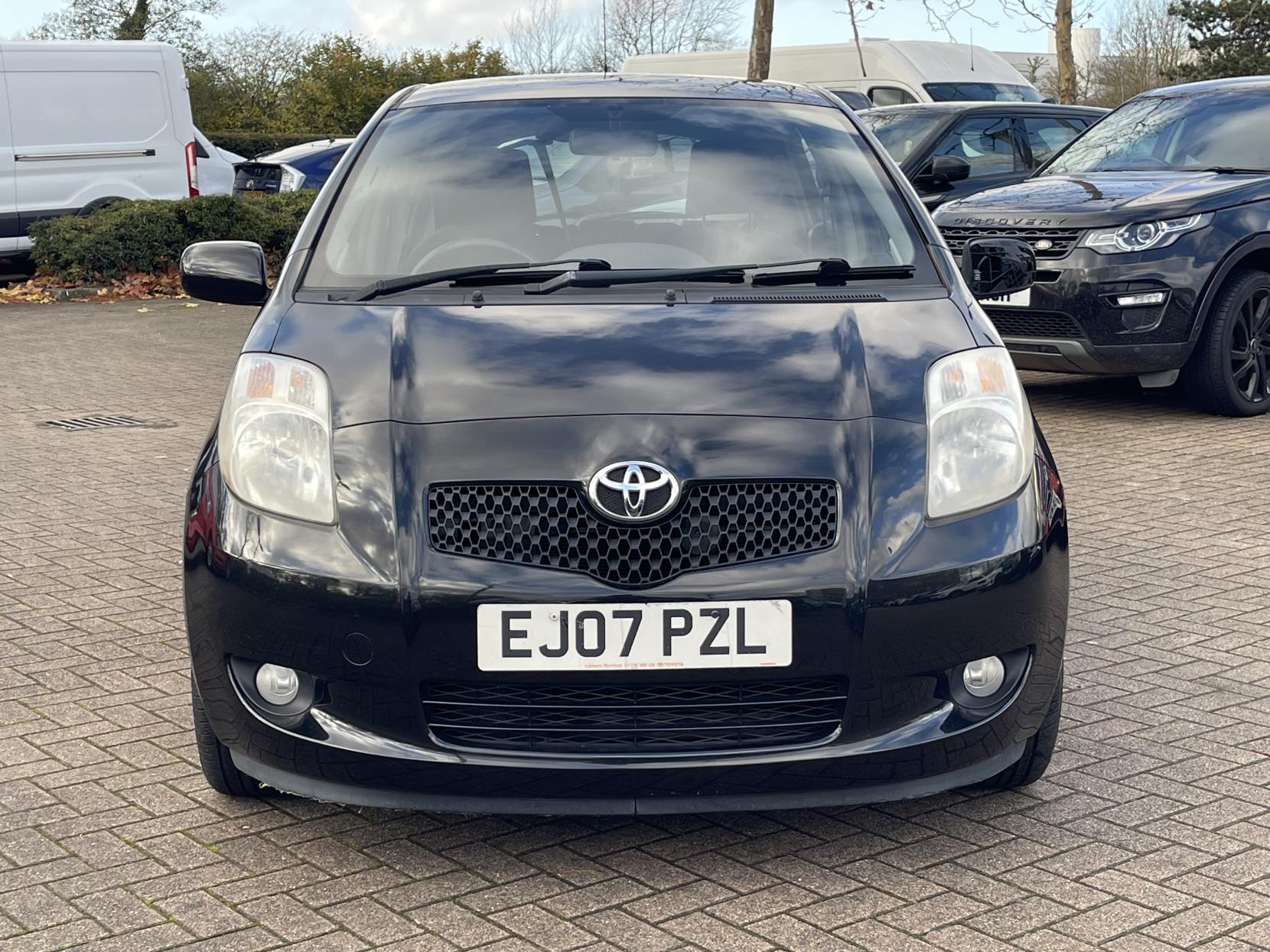 Toyota Yaris 1.3 SR Hatchback 5dr Petrol Multimode (136 g/km, 85 bhp)