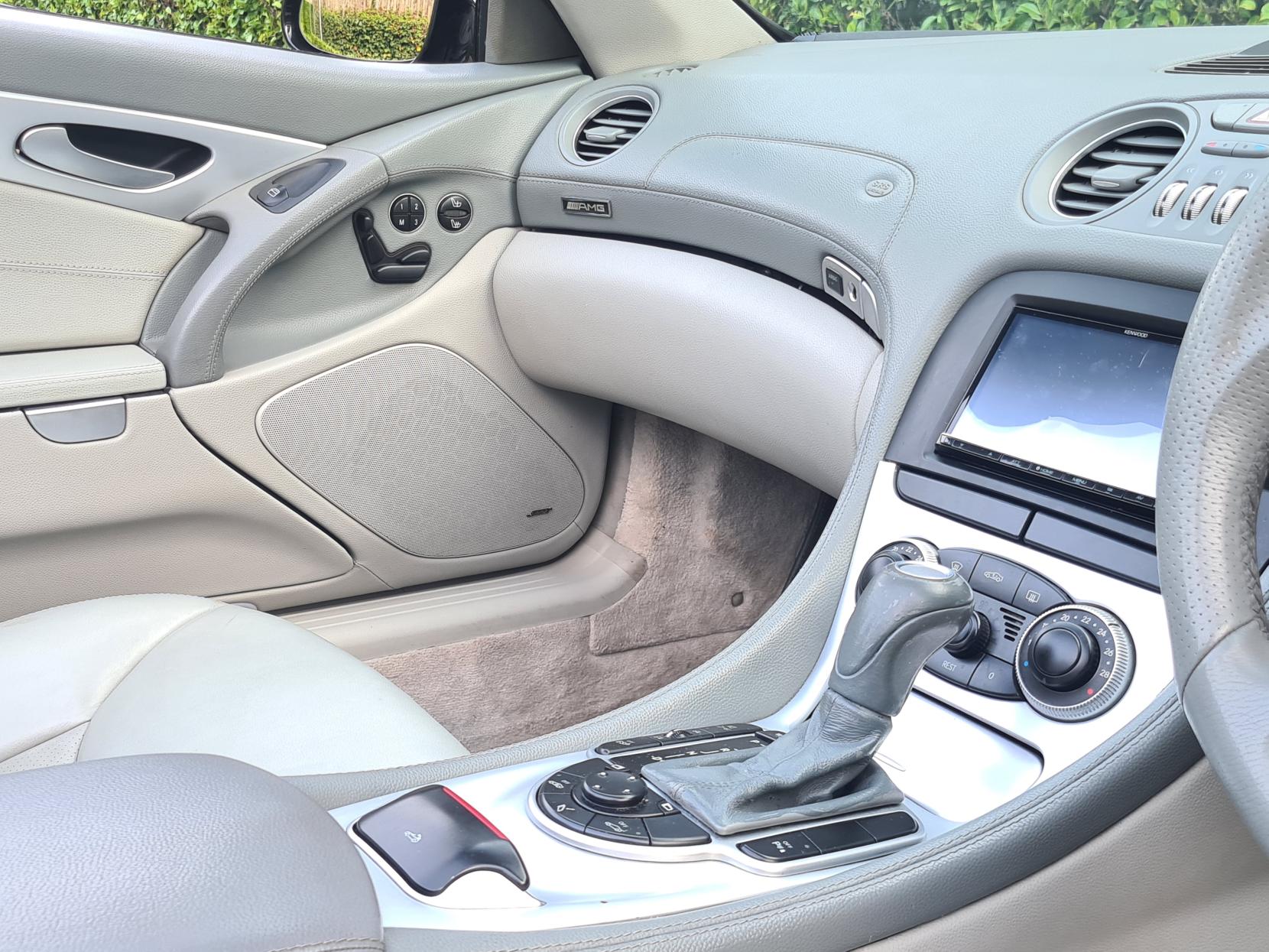 Mercedes-Benz SL 3.7 SL350 Convertible 2dr Petrol Automatic (281 g/km, 245 bhp)