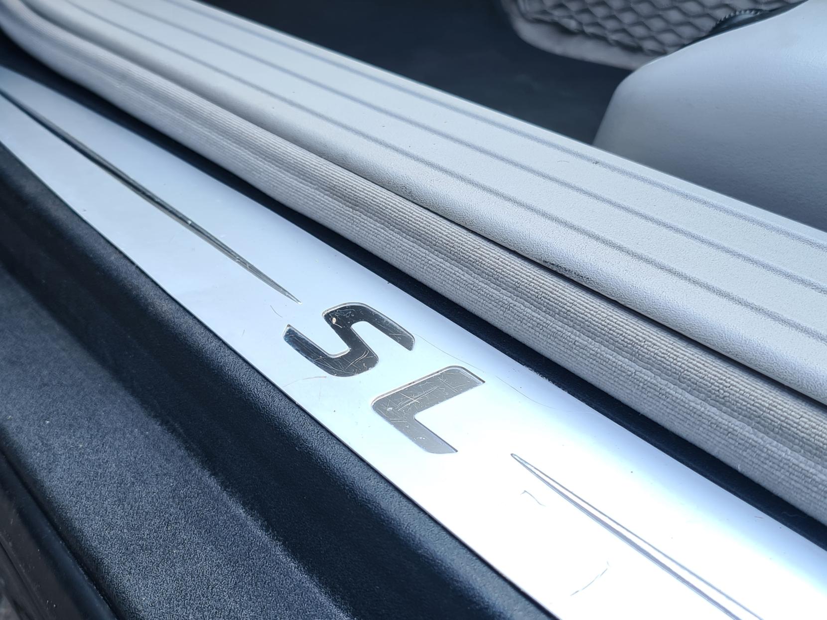 Mercedes-Benz SL 3.7 SL350 Convertible 2dr Petrol Automatic (281 g/km, 245 bhp)