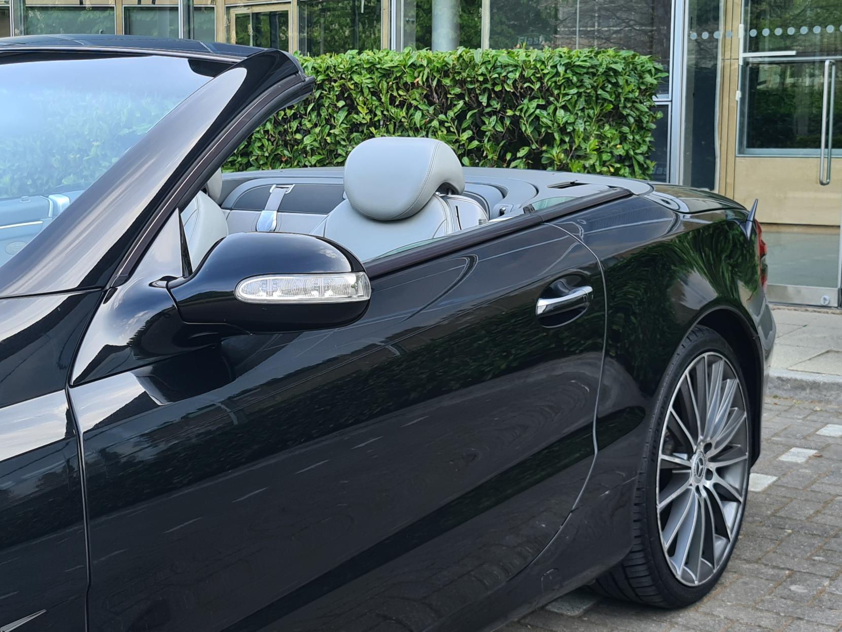 Mercedes-Benz SL 3.7 SL350 Convertible 2dr Petrol Automatic (281 g/km, 245 bhp)
