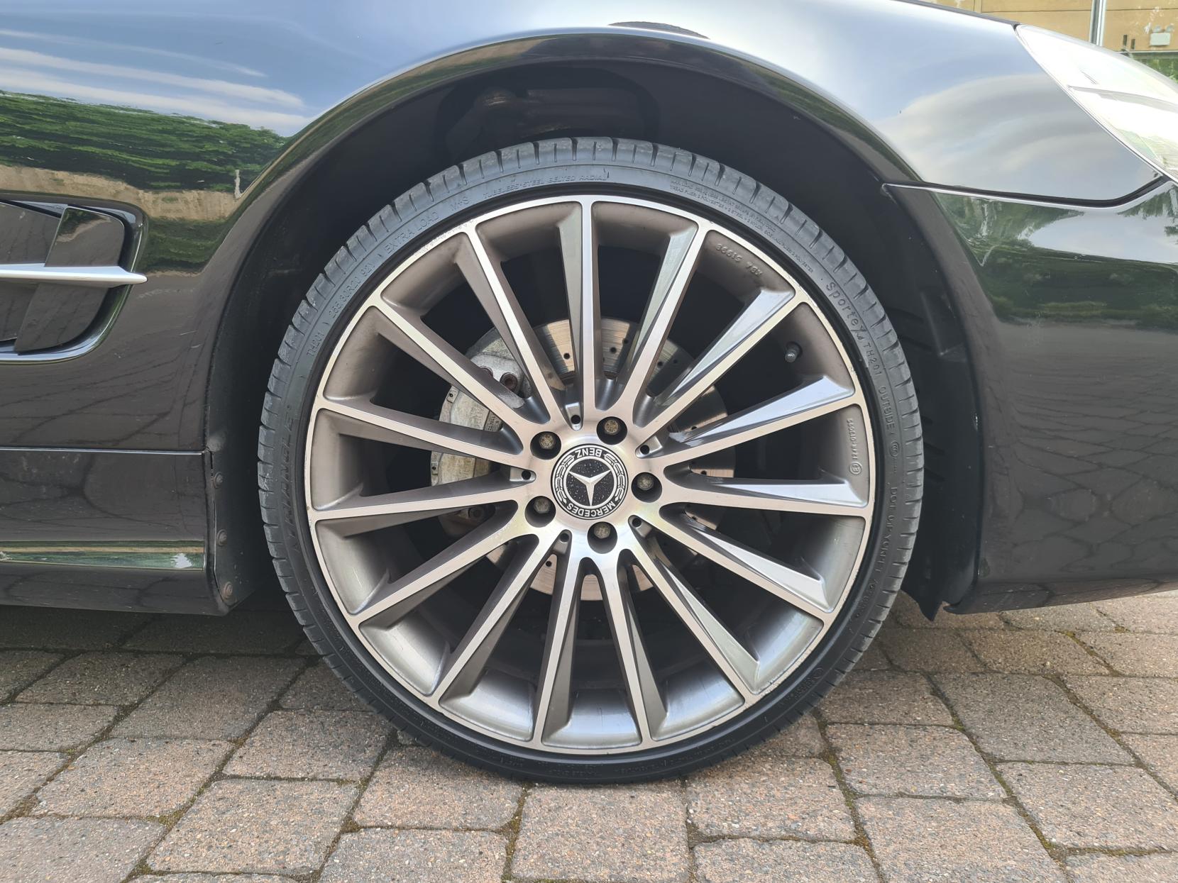 Mercedes-Benz SL 3.7 SL350 Convertible 2dr Petrol Automatic (281 g/km, 245 bhp)