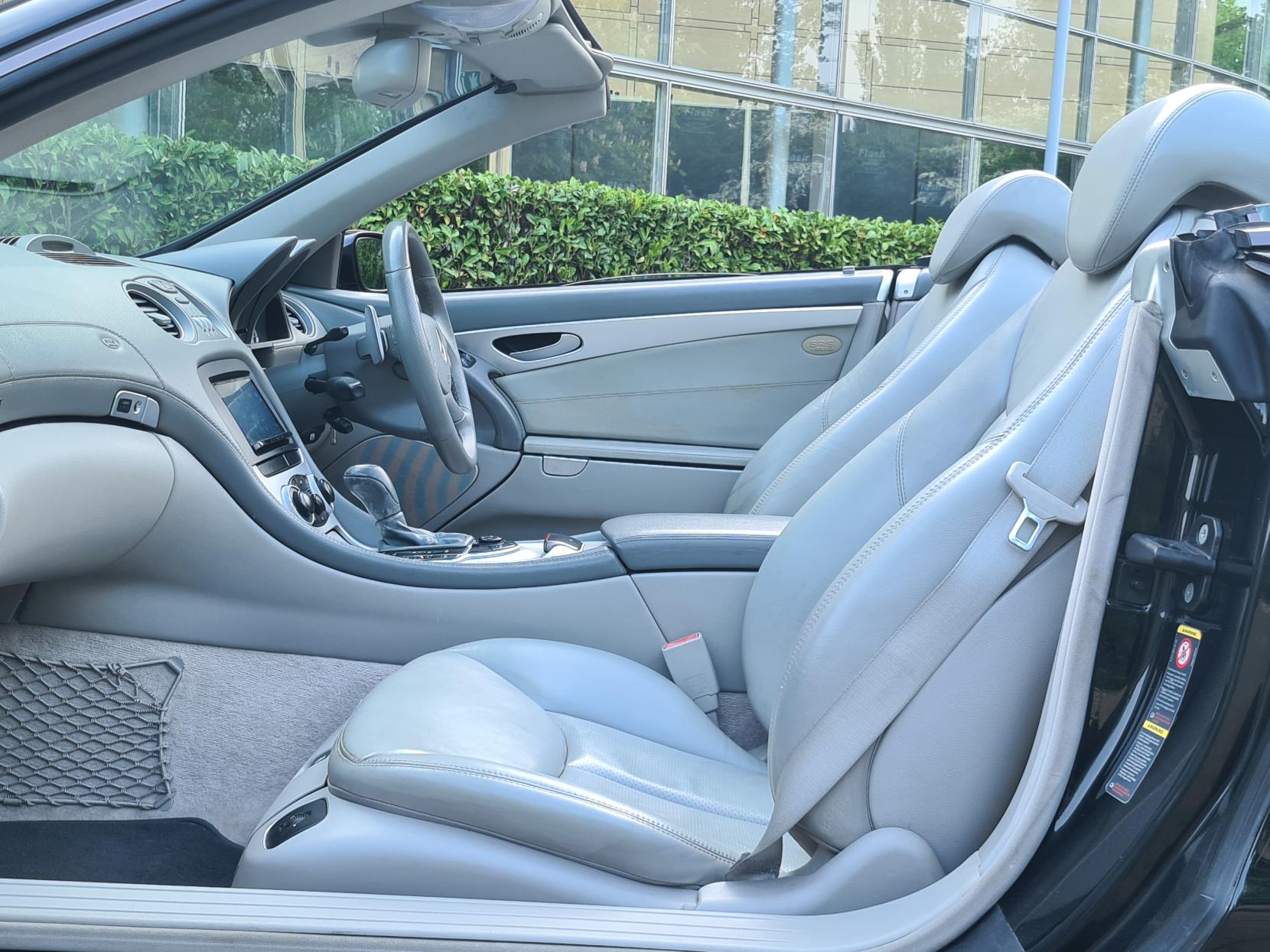 Mercedes-Benz SL 3.7 SL350 Convertible 2dr Petrol Automatic (281 g/km, 245 bhp)