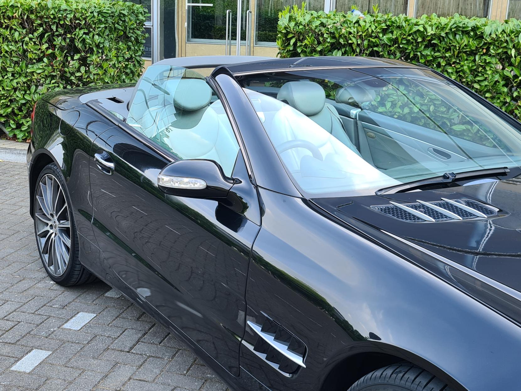 Mercedes-Benz SL 3.7 SL350 Convertible 2dr Petrol Automatic (281 g/km, 245 bhp)