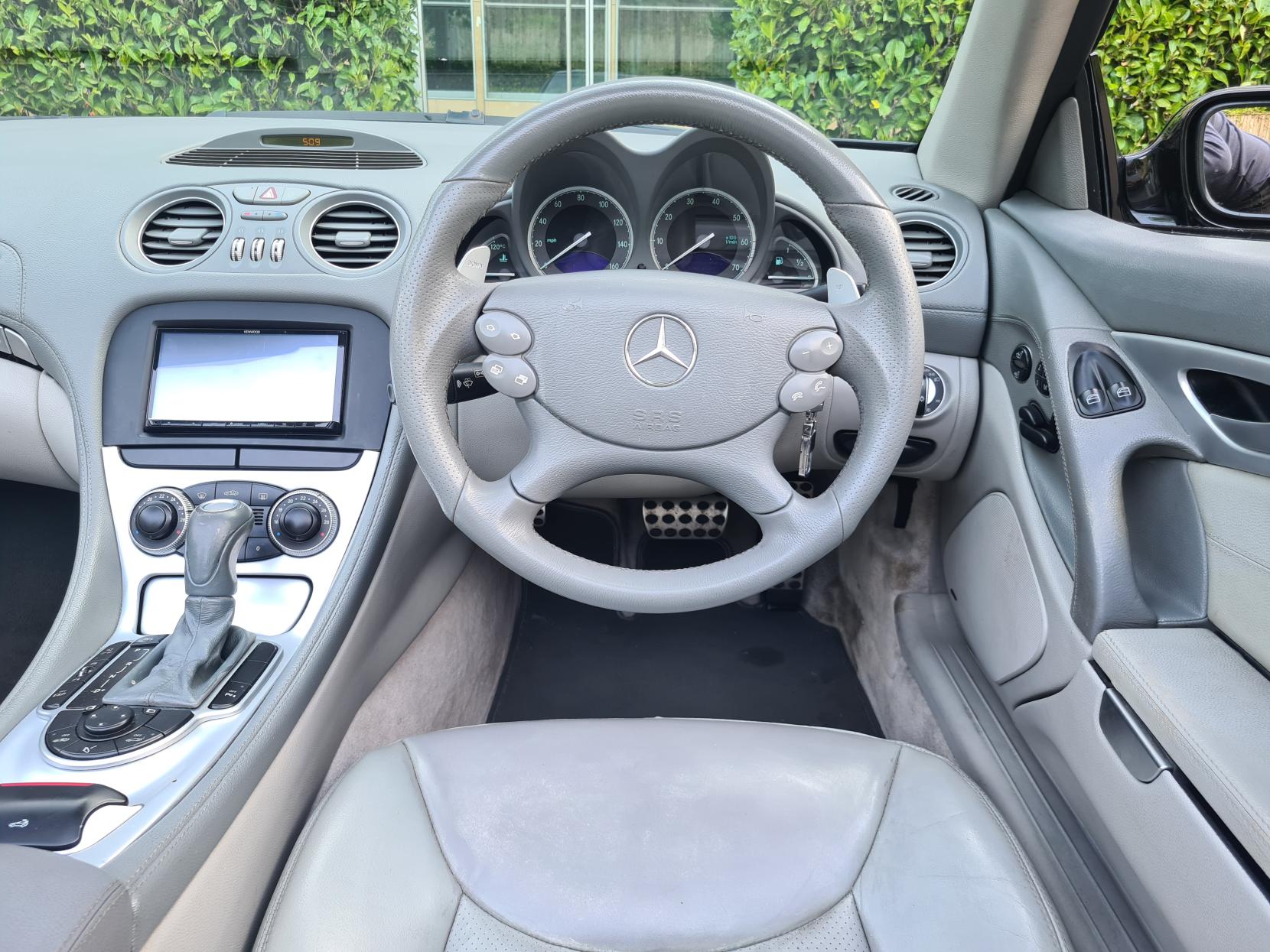 Mercedes-Benz SL 3.7 SL350 Convertible 2dr Petrol Automatic (281 g/km, 245 bhp)