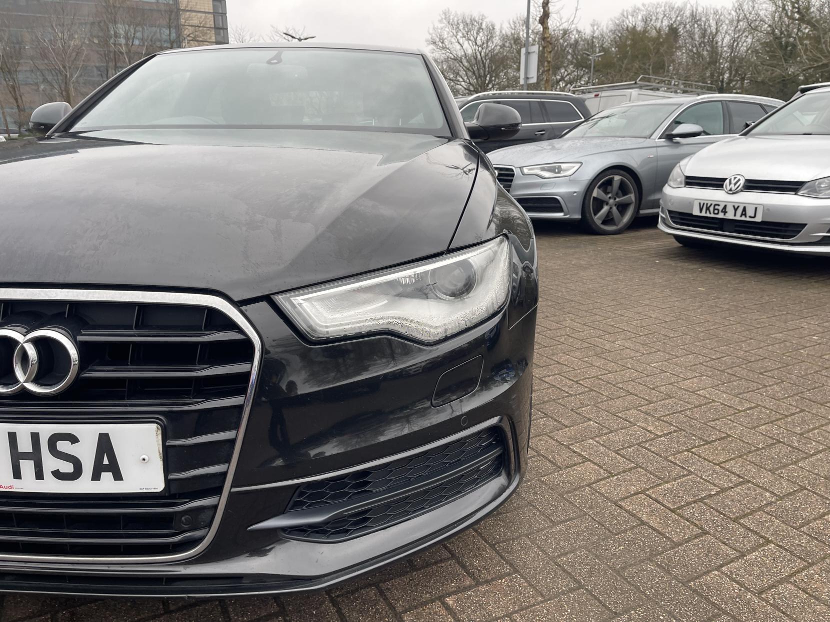 Audi A6 Saloon 2.0 TDI S line Saloon 4dr Diesel Multitronic Euro 5 (s/s) (177 ps)