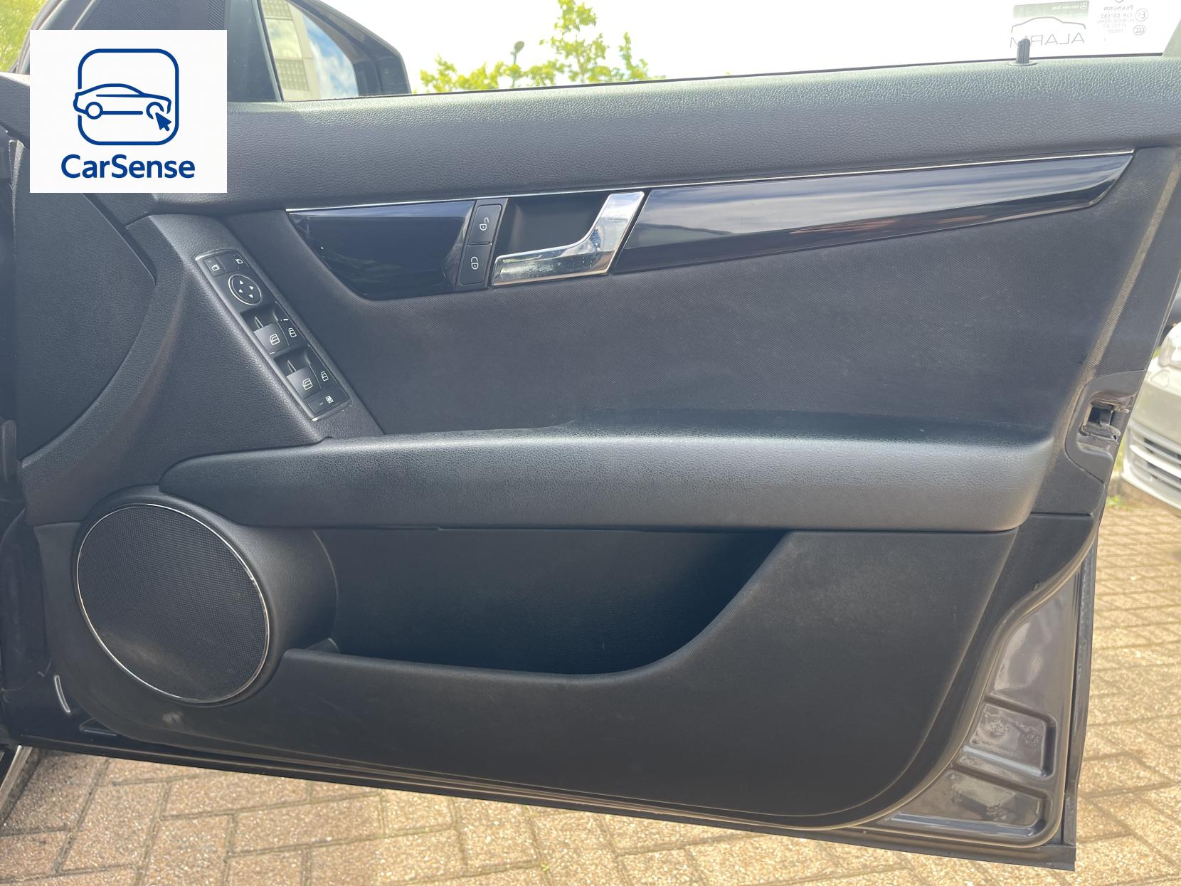 Mercedes-Benz C Class 1.8 C180 BlueEfficiency SE Saloon 4dr Petrol Auto Euro 5 (156 ps)