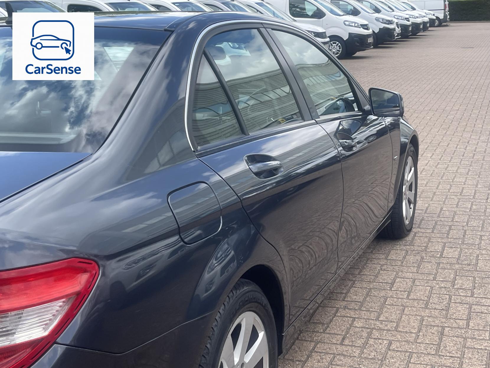 Mercedes-Benz C Class 1.8 C180 BlueEfficiency SE Saloon 4dr Petrol Auto Euro 5 (156 ps)