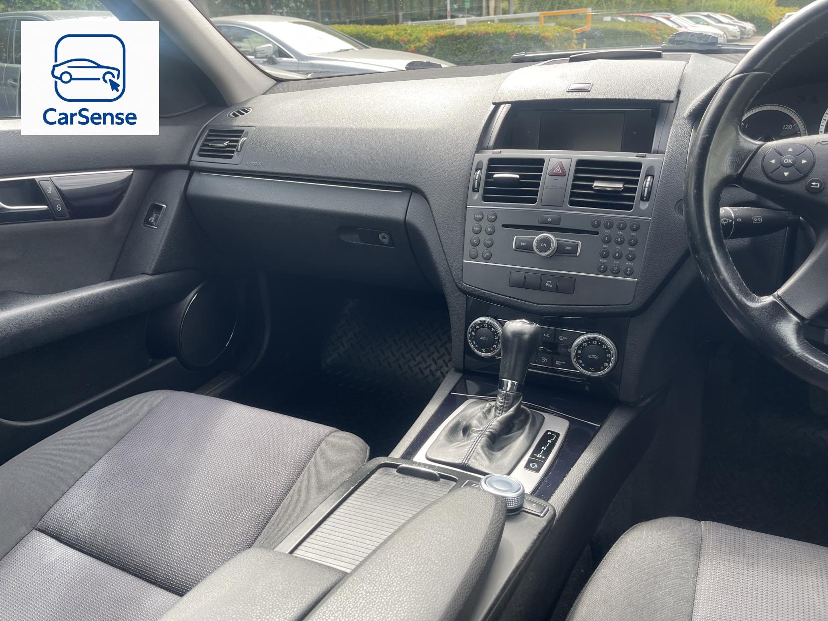 Mercedes-Benz C Class 1.8 C180 BlueEfficiency SE Saloon 4dr Petrol Auto Euro 5 (156 ps)