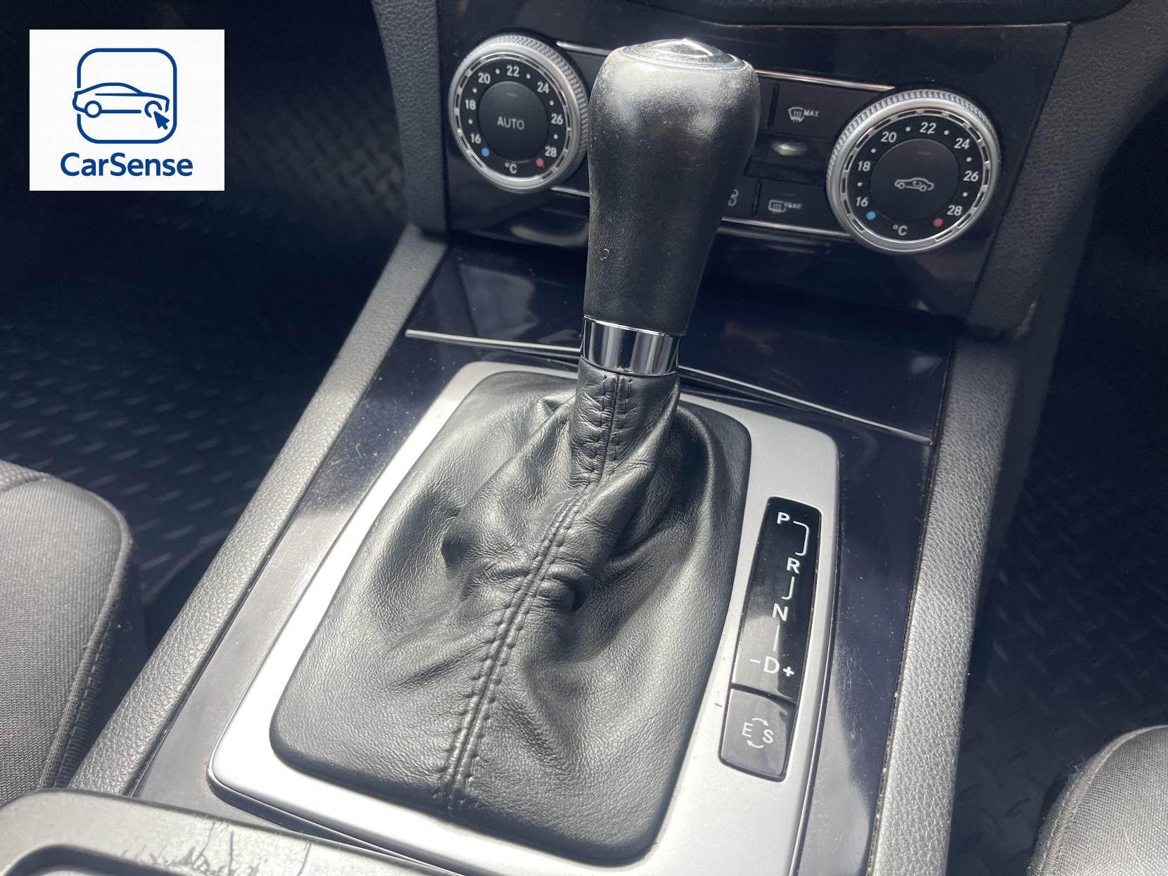 Mercedes-Benz C Class 1.8 C180 BlueEfficiency SE Saloon 4dr Petrol Auto Euro 5 (156 ps)
