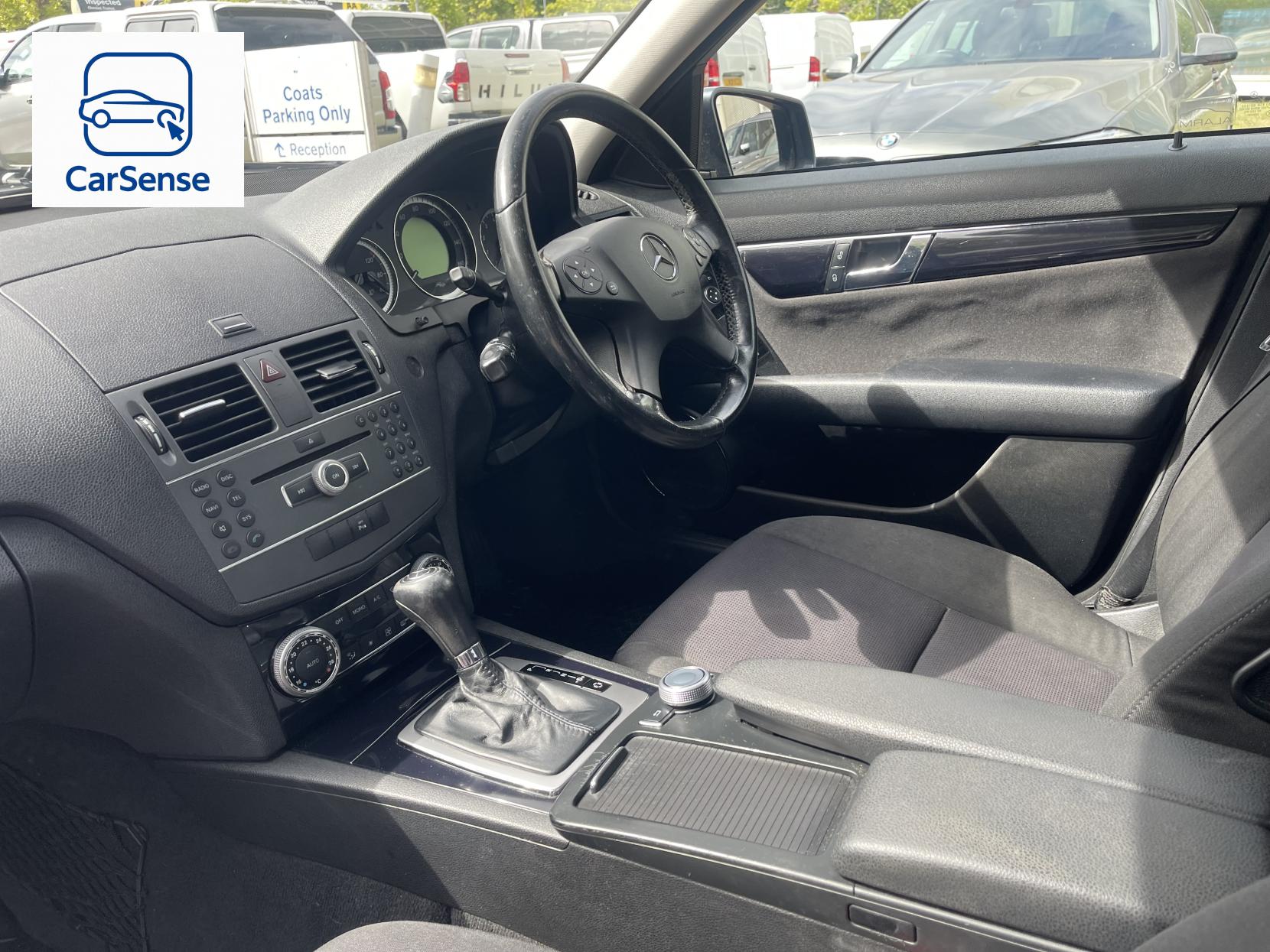 Mercedes-Benz C Class 1.8 C180 BlueEfficiency SE Saloon 4dr Petrol Auto Euro 5 (156 ps)
