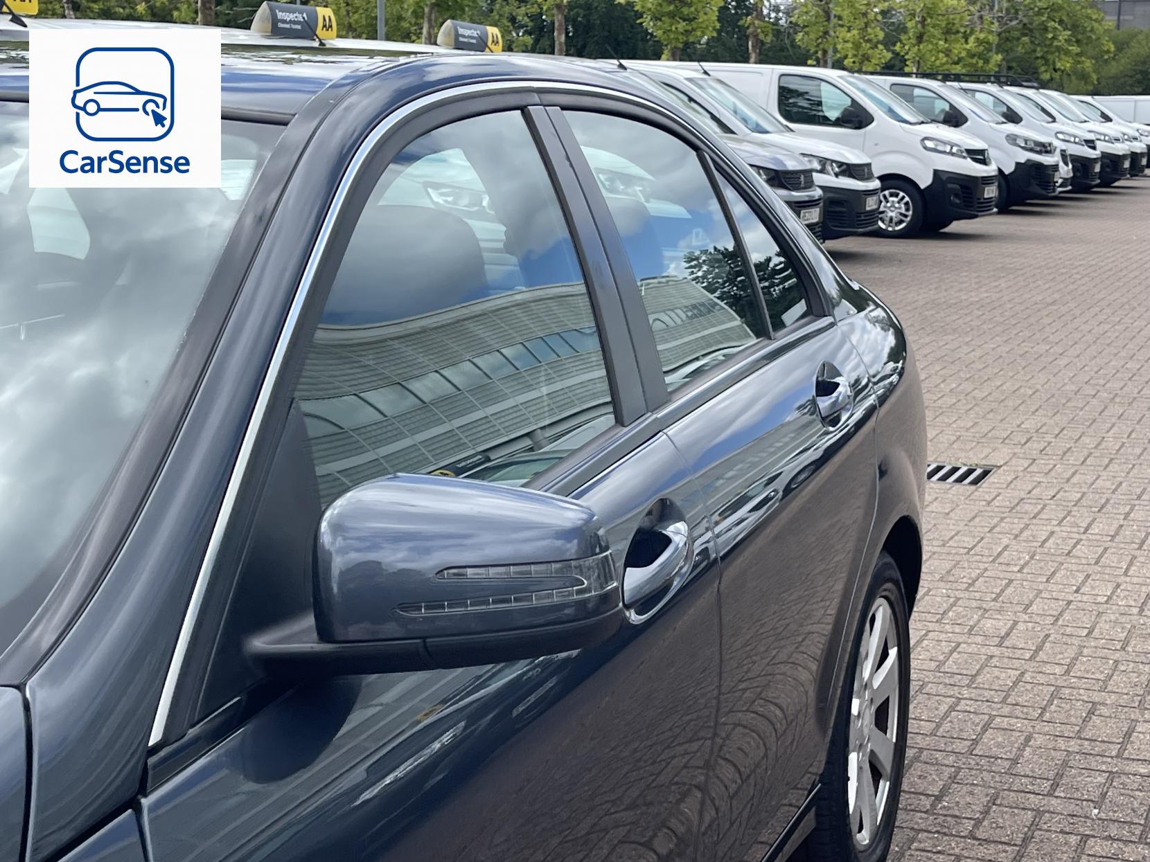 Mercedes-Benz C Class 1.8 C180 BlueEfficiency SE Saloon 4dr Petrol Auto Euro 5 (156 ps)