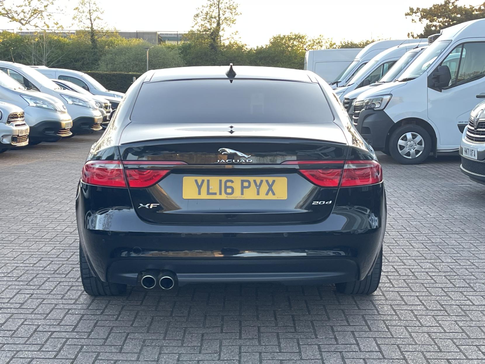 Jaguar XF 2.0d R-Sport Saloon 4dr Diesel Auto Euro 6 (s/s) (180 ps)
