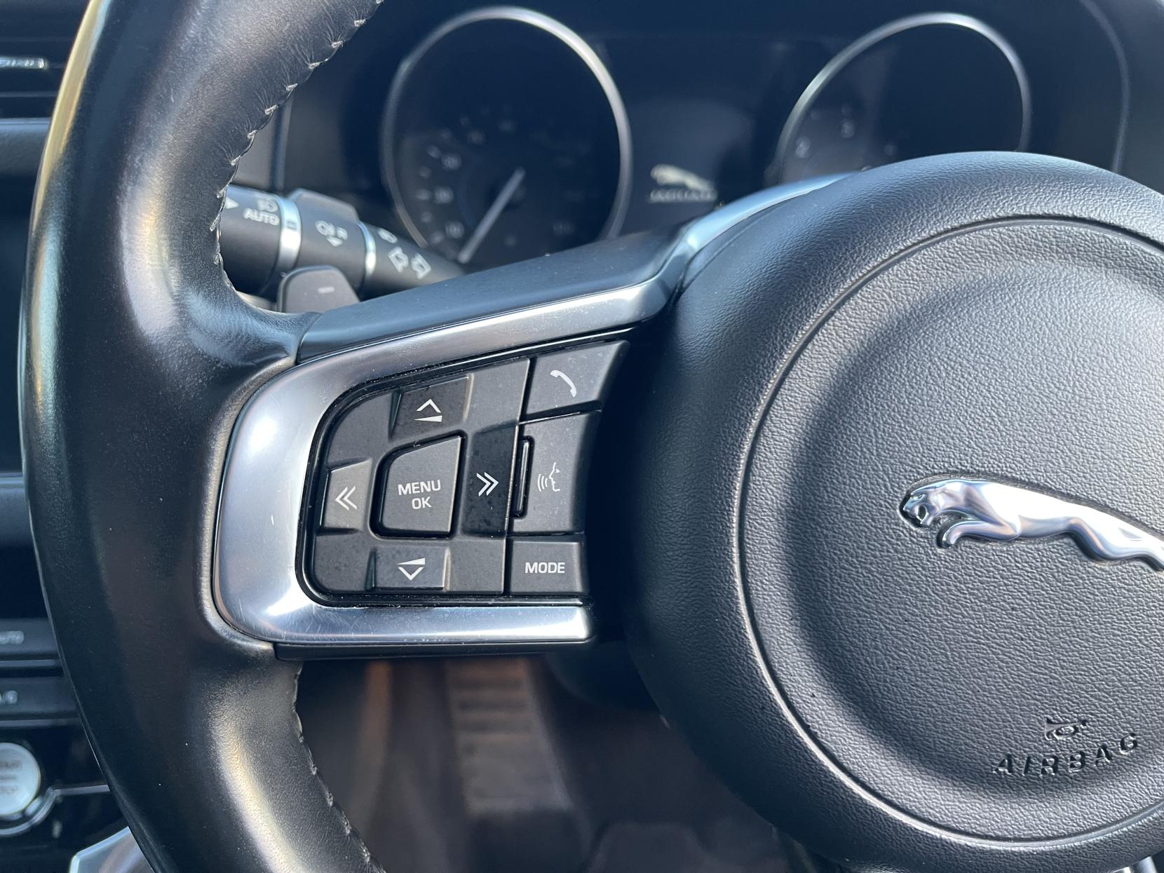 Jaguar XF 2.0d R-Sport Saloon 4dr Diesel Auto Euro 6 (s/s) (180 ps)