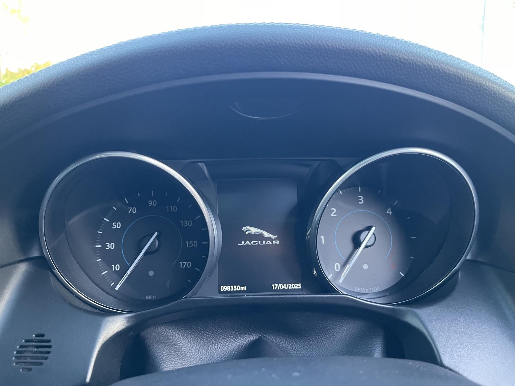 Jaguar XF 2.0d R-Sport Saloon 4dr Diesel Auto Euro 6 (s/s) (180 ps)