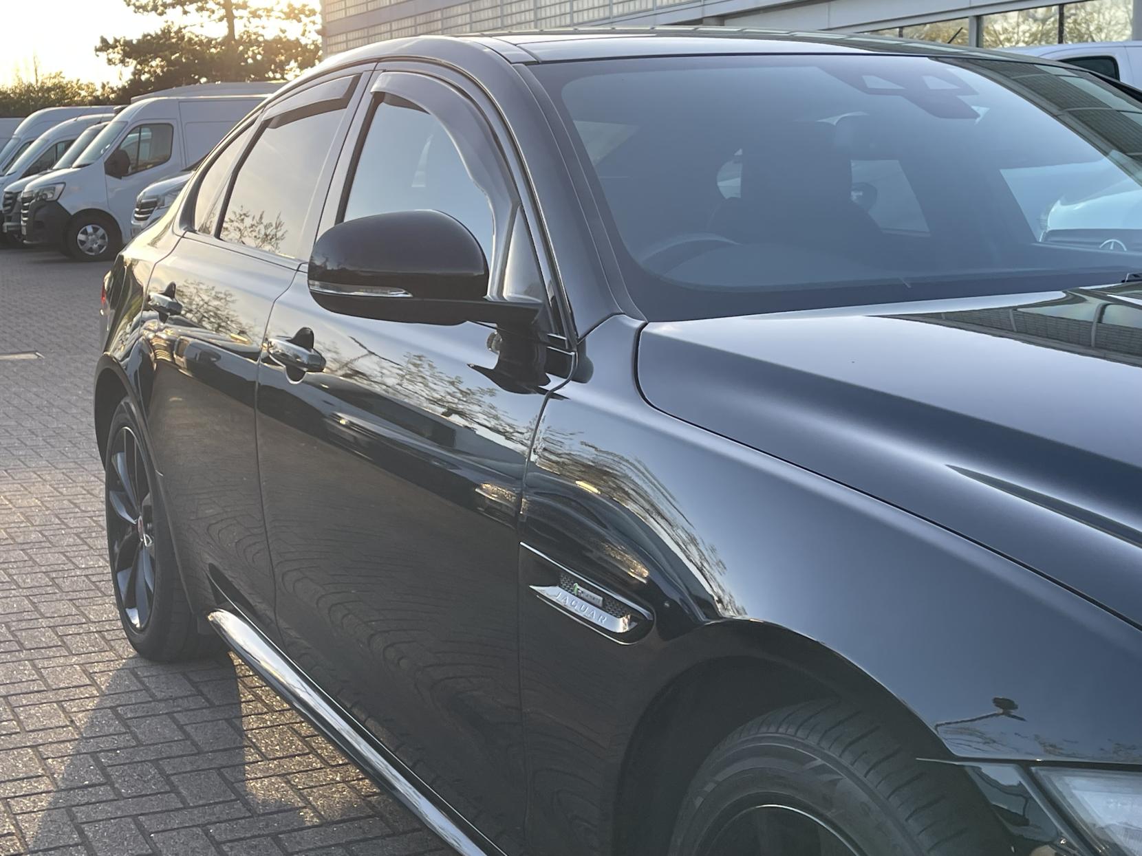 Jaguar XF 2.0d R-Sport Saloon 4dr Diesel Auto Euro 6 (s/s) (180 ps)