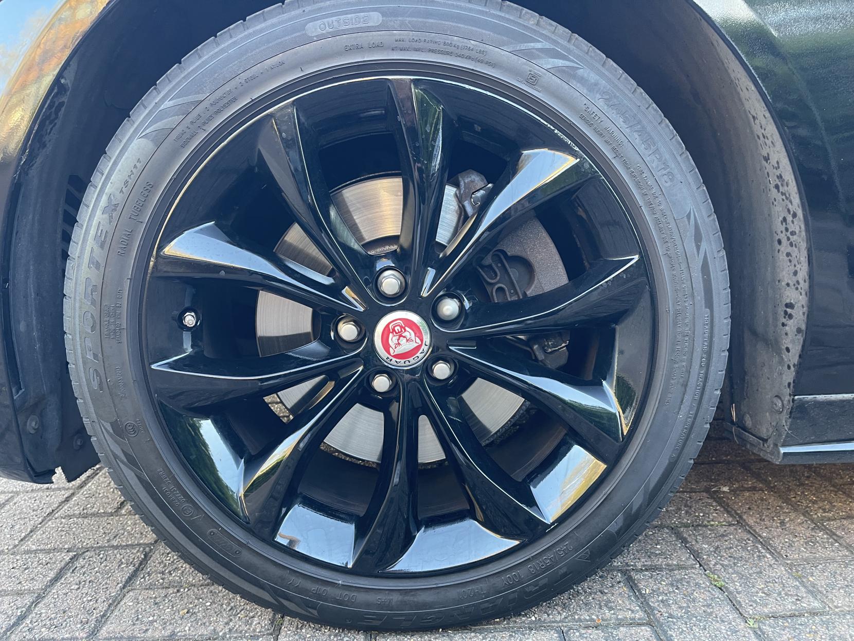 Jaguar XF 2.0d R-Sport Saloon 4dr Diesel Auto Euro 6 (s/s) (180 ps)