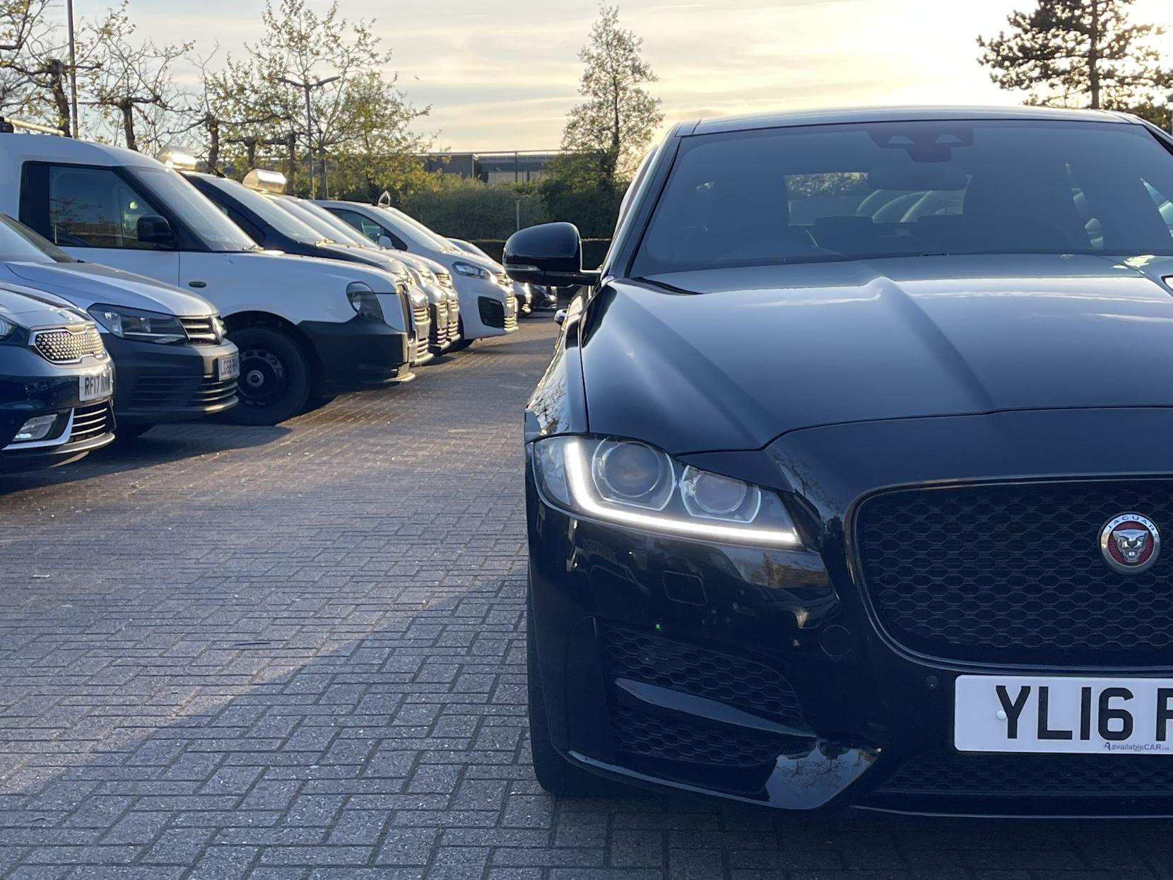 Jaguar XF 2.0d R-Sport Saloon 4dr Diesel Auto Euro 6 (s/s) (180 ps)