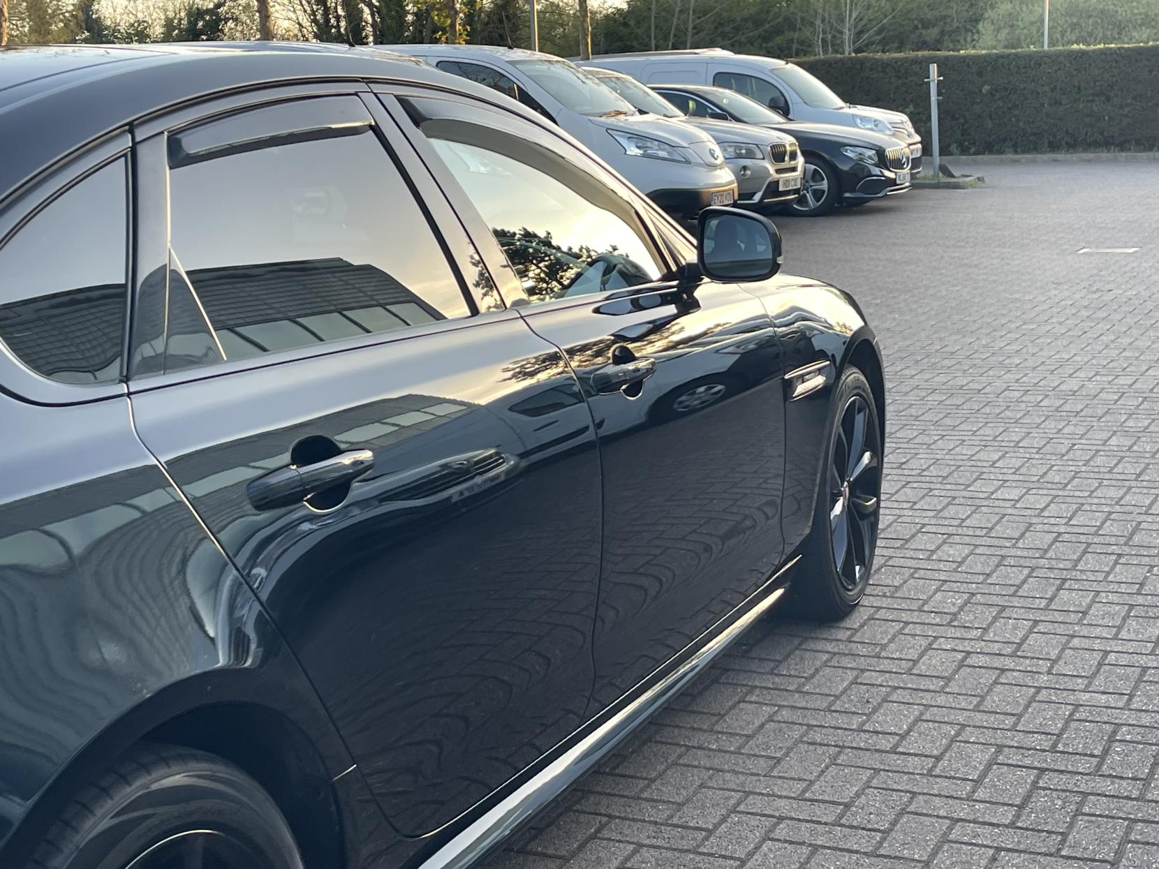 Jaguar XF 2.0d R-Sport Saloon 4dr Diesel Auto Euro 6 (s/s) (180 ps)