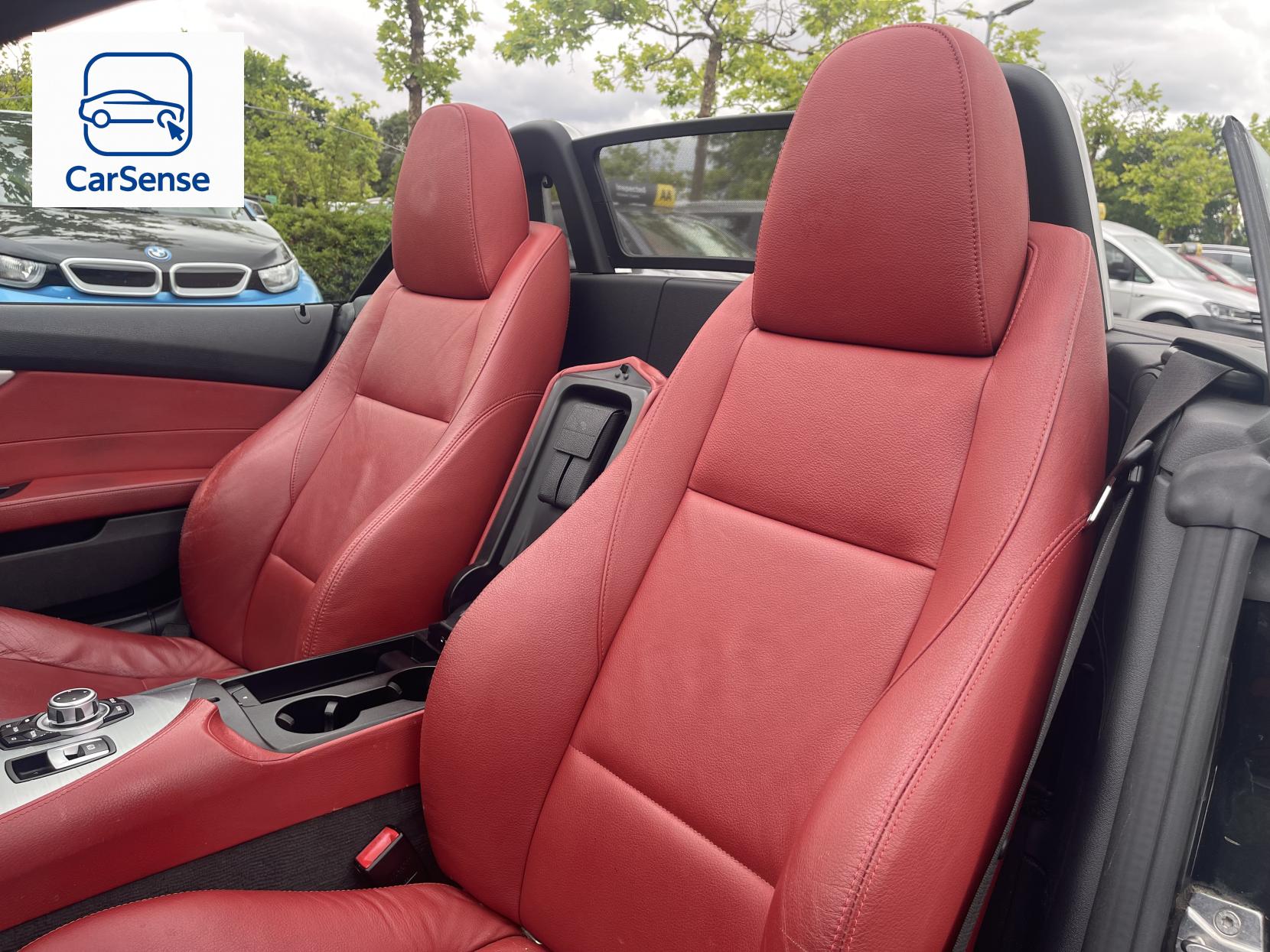 BMW Z4 3.0 30i Convertible 2dr Petrol Auto sDrive Euro 5 (258 ps)