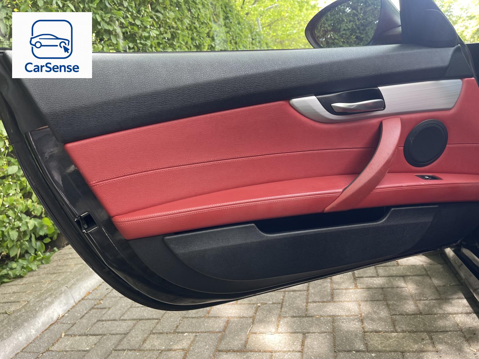 BMW Z4 3.0 30i Convertible 2dr Petrol Auto sDrive Euro 5 (258 ps)