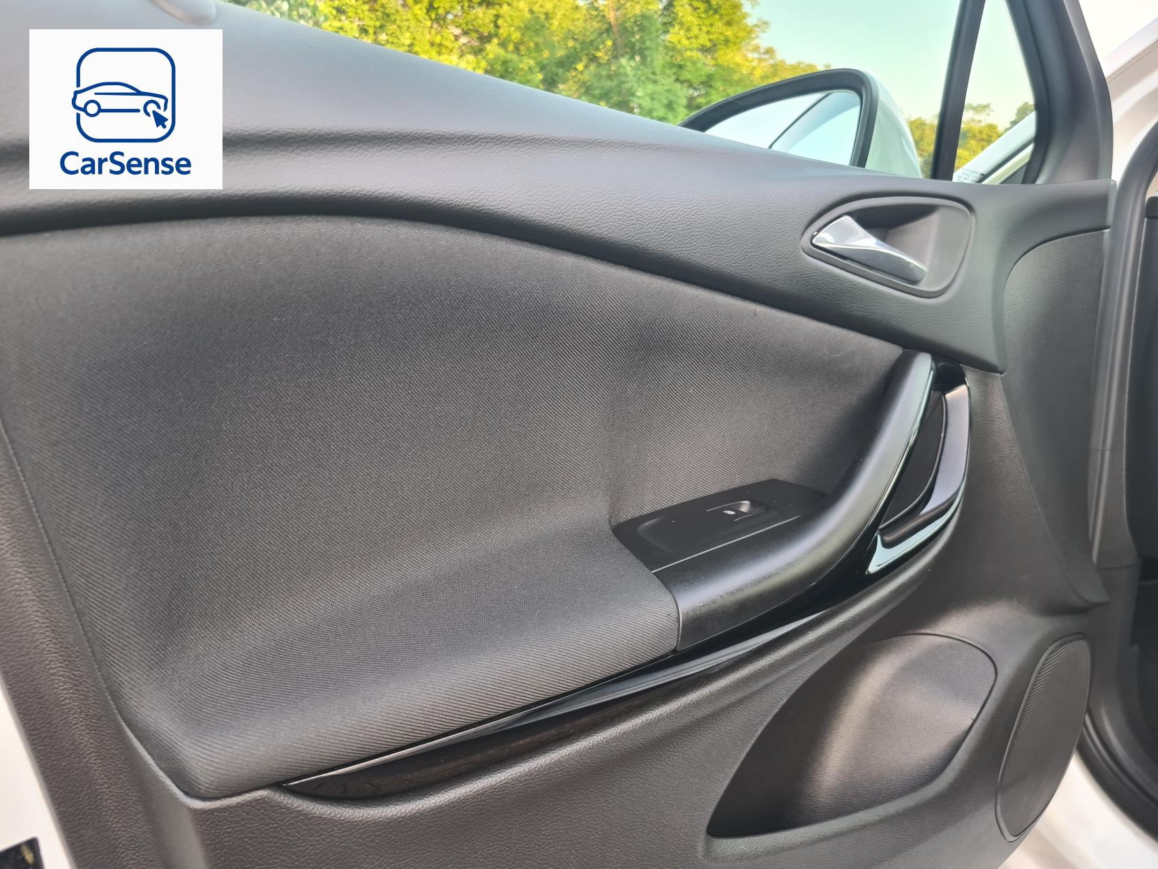 Vauxhall Astra 1.4i Turbo SRi Nav Hatchback 5dr Petrol Manual Euro 6 (150 ps)