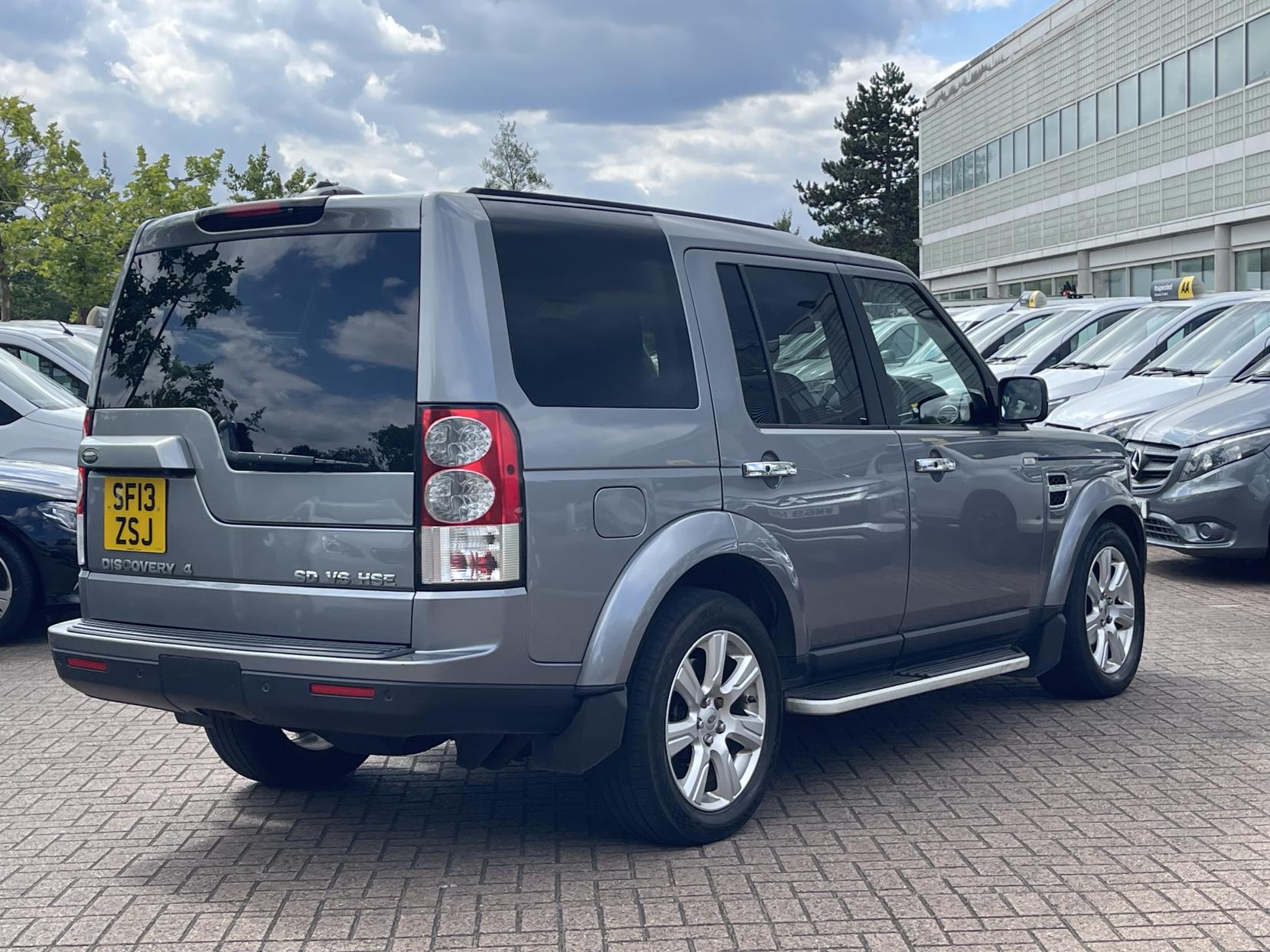 Land Rover Discovery 4 3.0 SD V6 HSE SUV 5dr Diesel Auto 4WD Euro 5 (255 bhp)