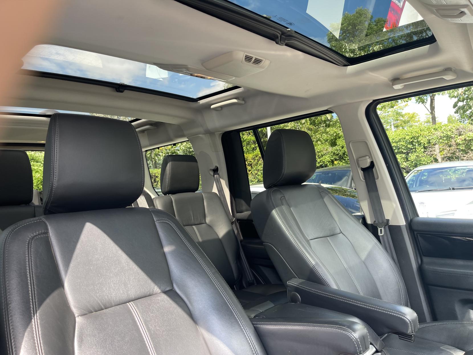 Land Rover Discovery 4 3.0 SD V6 HSE SUV 5dr Diesel Auto 4WD Euro 5 (255 bhp)