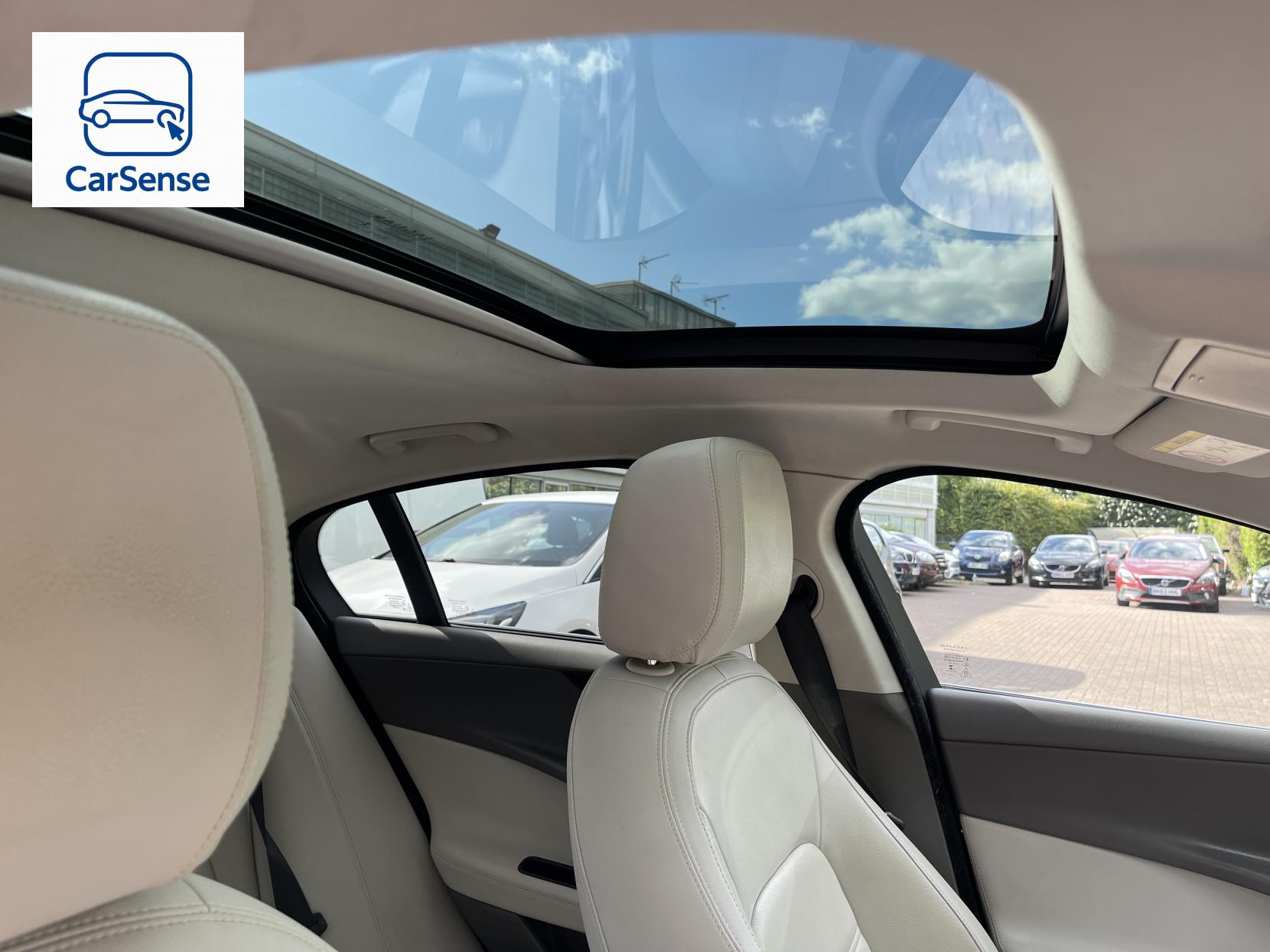 Jaguar XE 2.0d Prestige Saloon 4dr Diesel Auto Euro 6 (s/s) (163 ps)