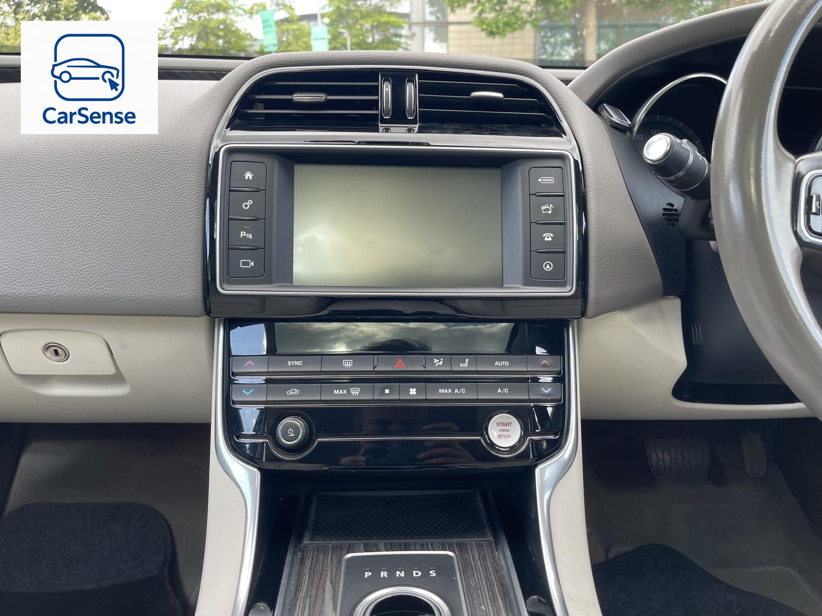 Jaguar XE 2.0d Prestige Saloon 4dr Diesel Auto Euro 6 (s/s) (163 ps)