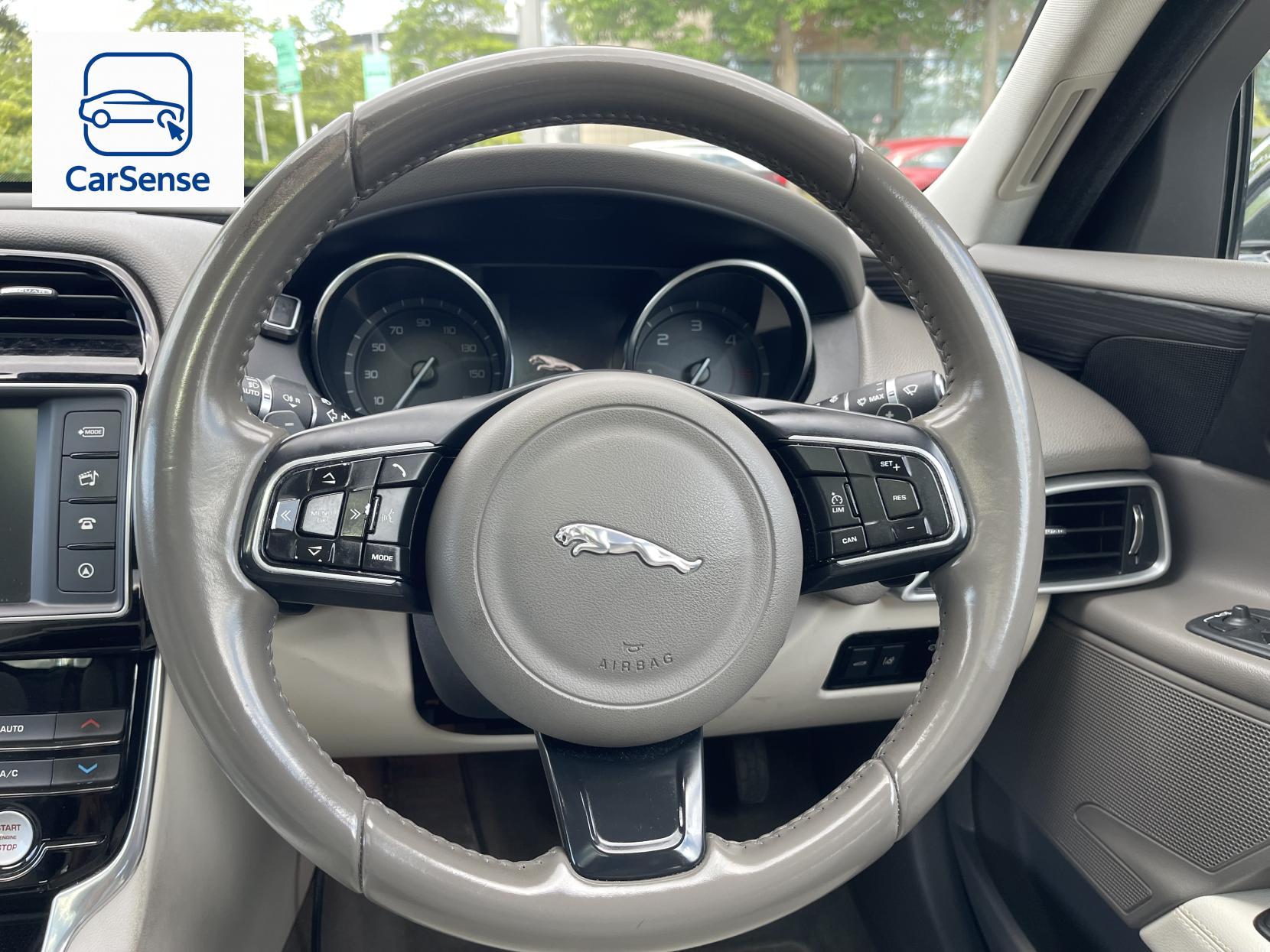 Jaguar XE 2.0d Prestige Saloon 4dr Diesel Auto Euro 6 (s/s) (163 ps)