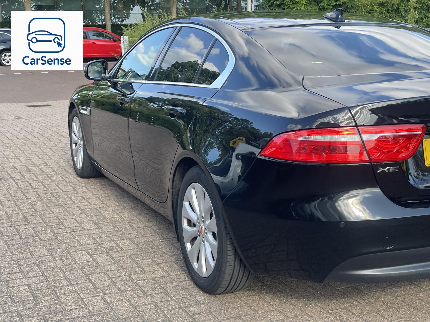 Jaguar XE 2.0d Prestige Saloon 4dr Diesel Auto Euro 6 (s/s) (163 ps)