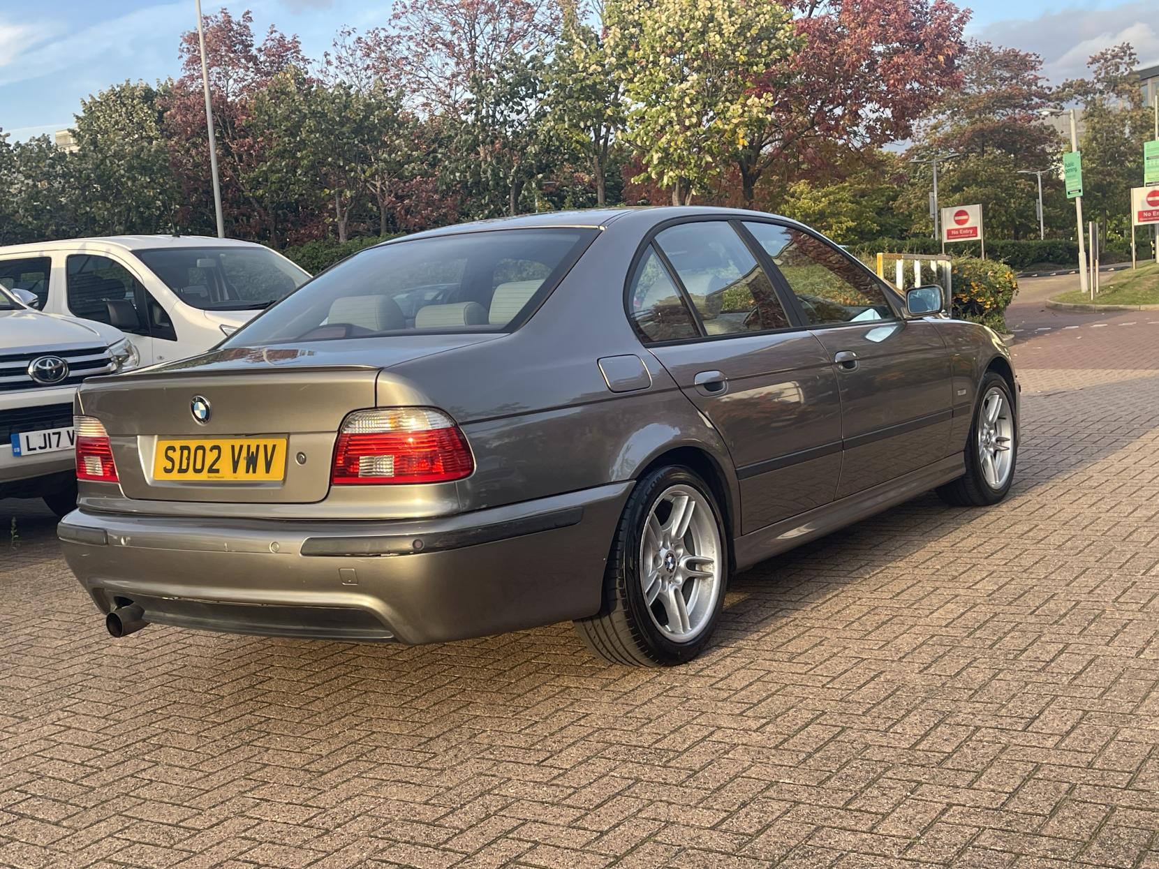 BMW 5 Series 3.0 530i Sport Saloon 4dr Petrol Automatic (257 g/km, 231 bhp)
