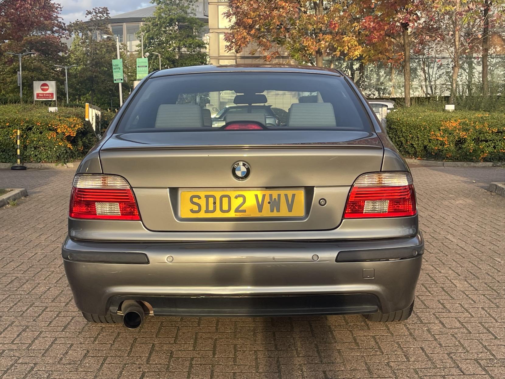 BMW 5 Series 3.0 530i Sport Saloon 4dr Petrol Automatic (257 g/km, 231 bhp)