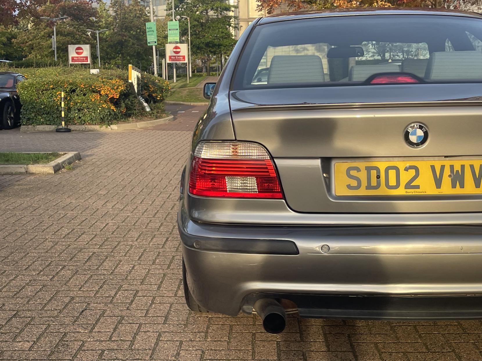 BMW 5 Series 3.0 530i Sport Saloon 4dr Petrol Automatic (257 g/km, 231 bhp)