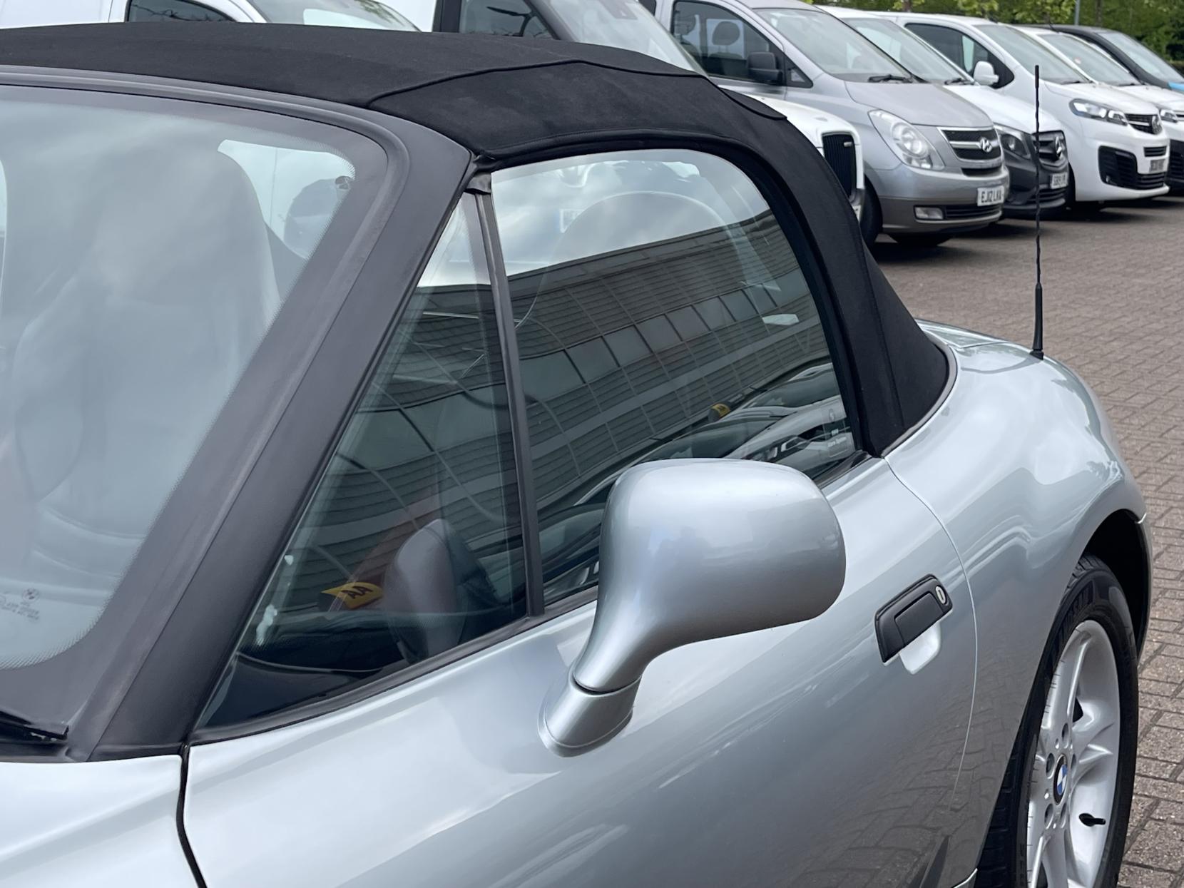 BMW Z3 1.9i Convertible 2dr Petrol Manual (187 g/km, 140 bhp)
