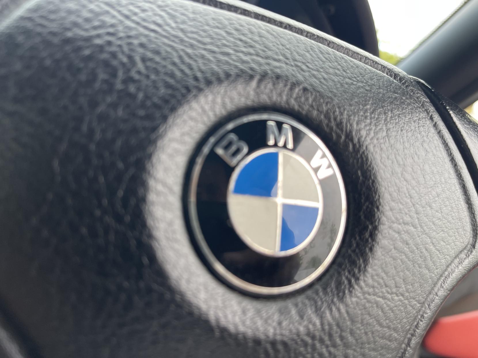 BMW Z3 1.9i Convertible 2dr Petrol Manual (187 g/km, 140 bhp)