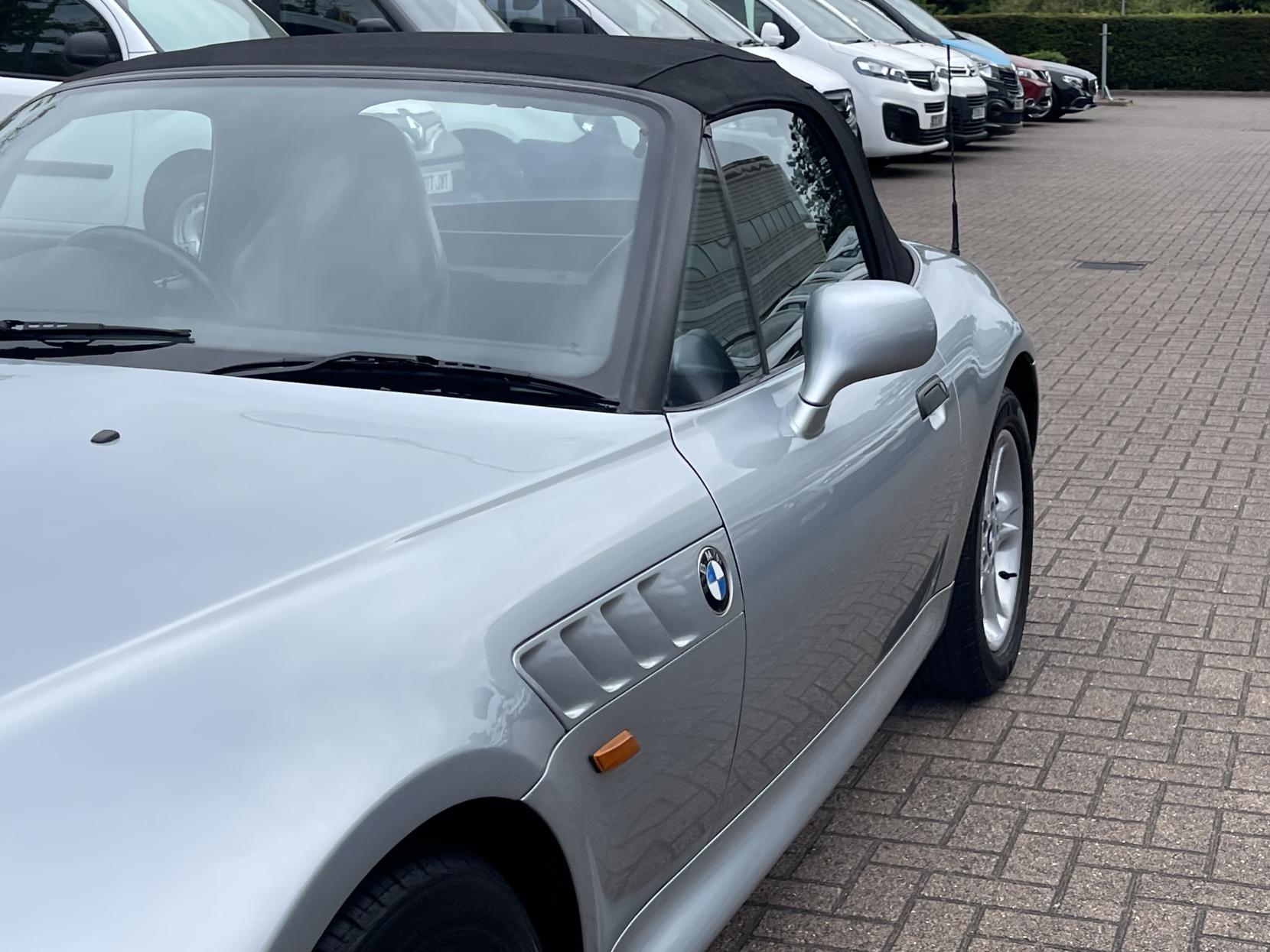 BMW Z3 1.9i Convertible 2dr Petrol Manual (187 g/km, 140 bhp)