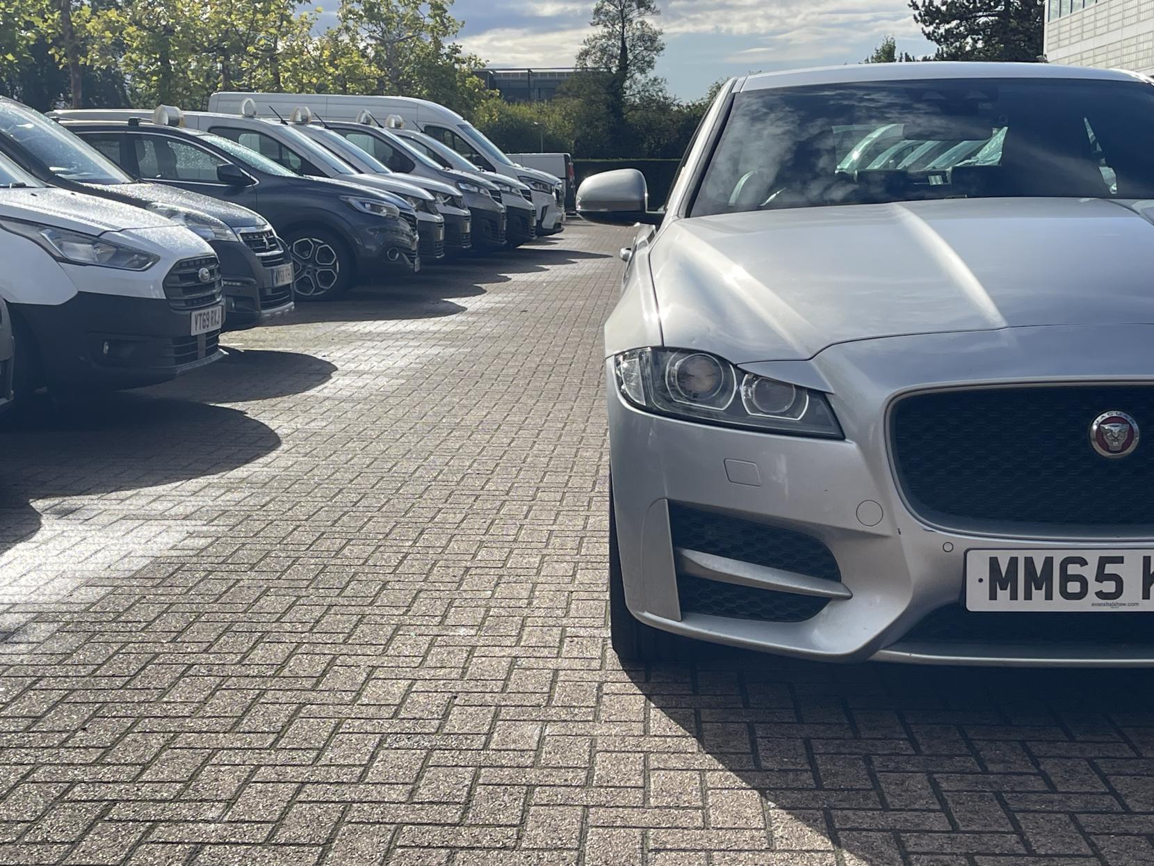 Jaguar XF 2.0d R-Sport Saloon 4dr Diesel Auto Euro 6 (s/s) (180 ps)