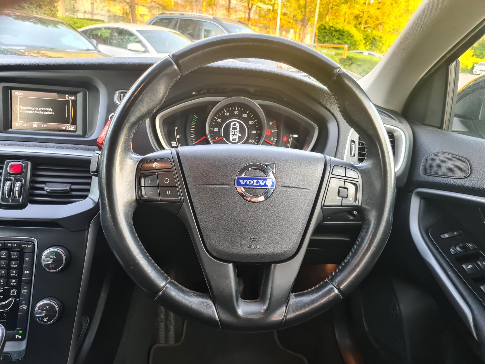 Volvo V40 2.0 D3 ES Hatchback 5dr Diesel Geartronic Euro 5 (s/s) (150 ps)