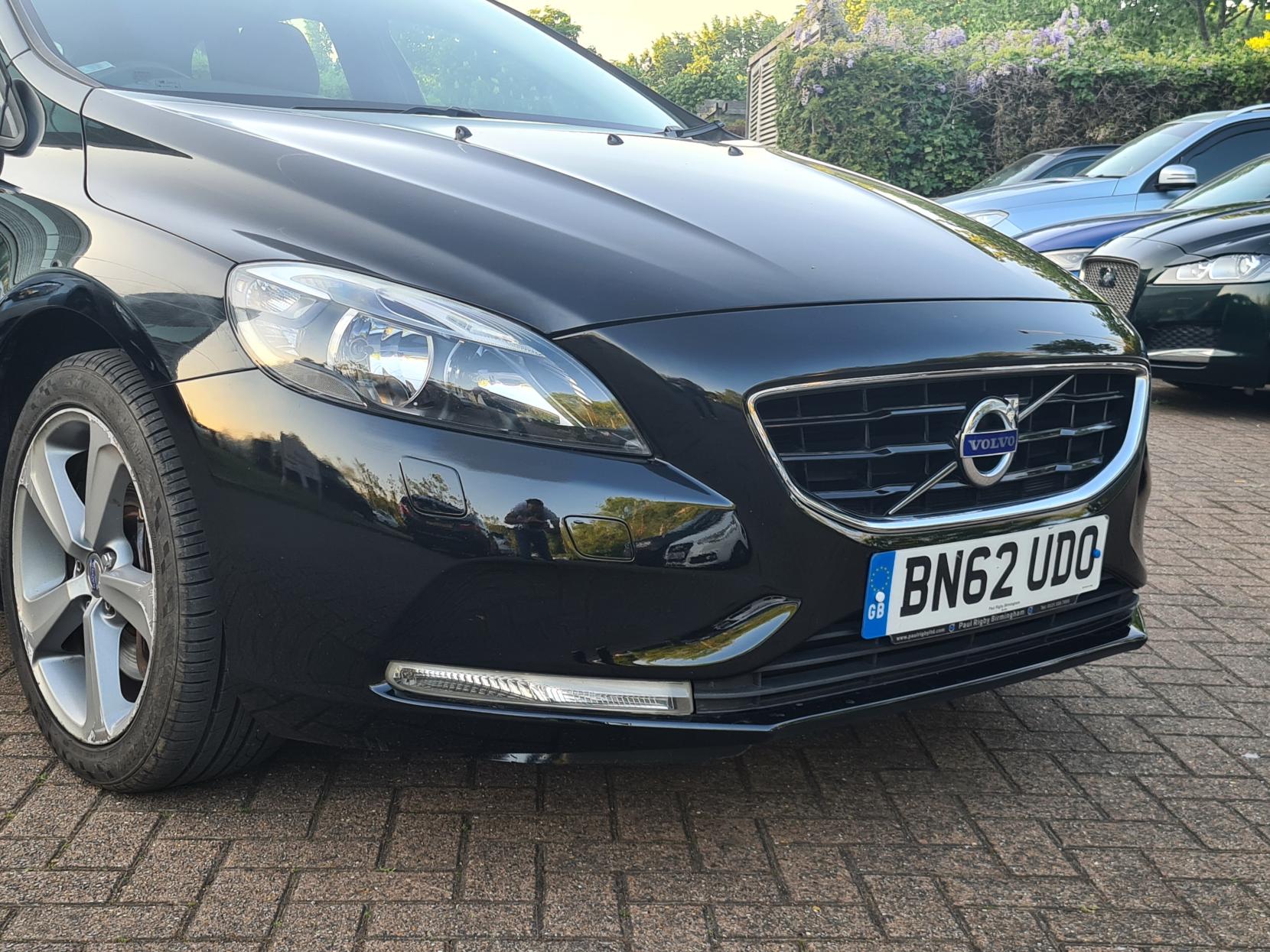 Volvo V40 2.0 D3 ES Hatchback 5dr Diesel Geartronic Euro 5 (s/s) (150 ps)