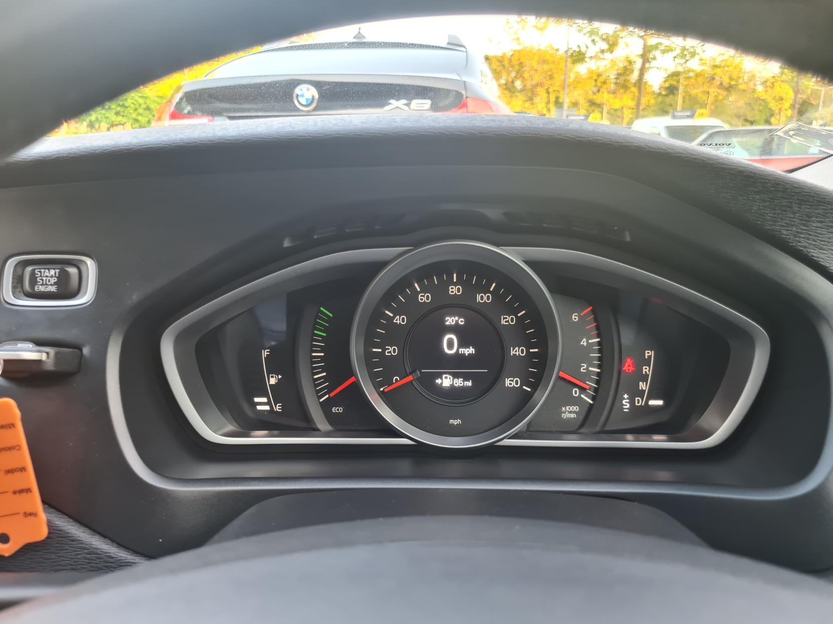 Volvo V40 2.0 D3 ES Hatchback 5dr Diesel Geartronic Euro 5 (s/s) (150 ps)