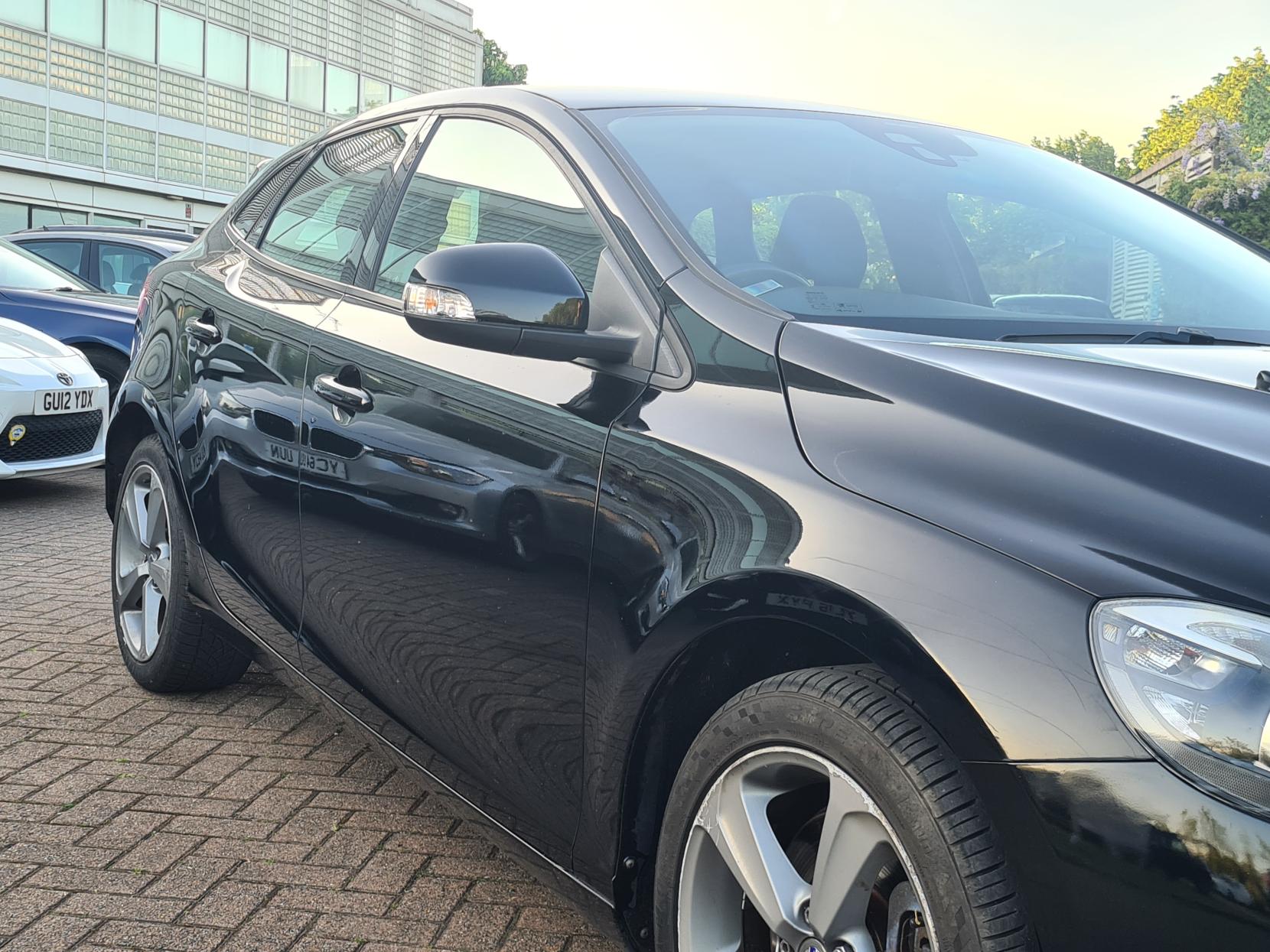 Volvo V40 2.0 D3 ES Hatchback 5dr Diesel Geartronic Euro 5 (s/s) (150 ps)