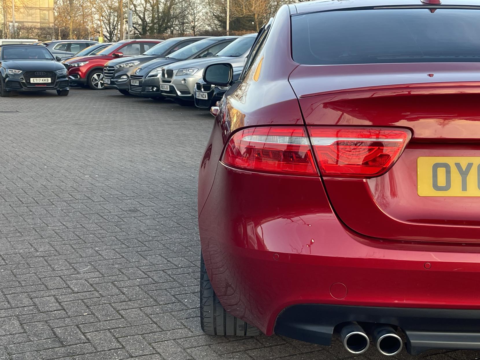 Jaguar XE 2.0d R-Sport Saloon 4dr Diesel Auto Euro 6 (s/s) (180 ps)