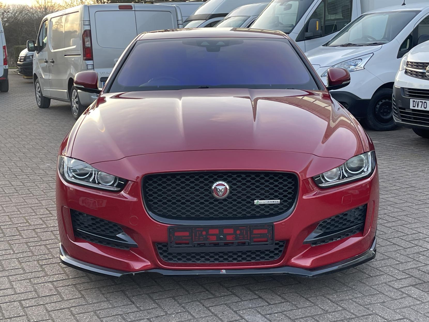 Jaguar XE 2.0d R-Sport Saloon 4dr Diesel Auto Euro 6 (s/s) (180 ps)