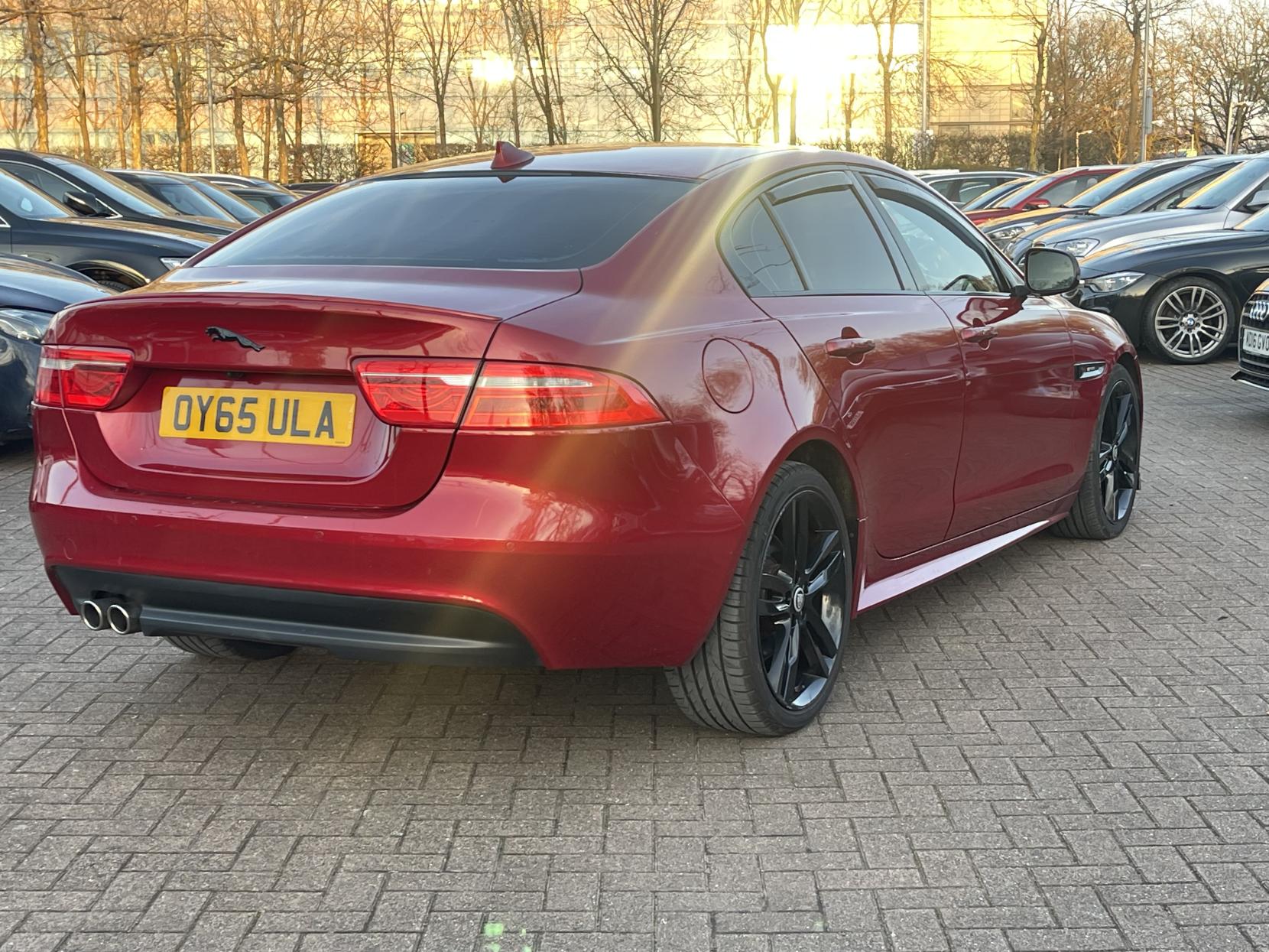 Jaguar XE 2.0d R-Sport Saloon 4dr Diesel Auto Euro 6 (s/s) (180 ps)