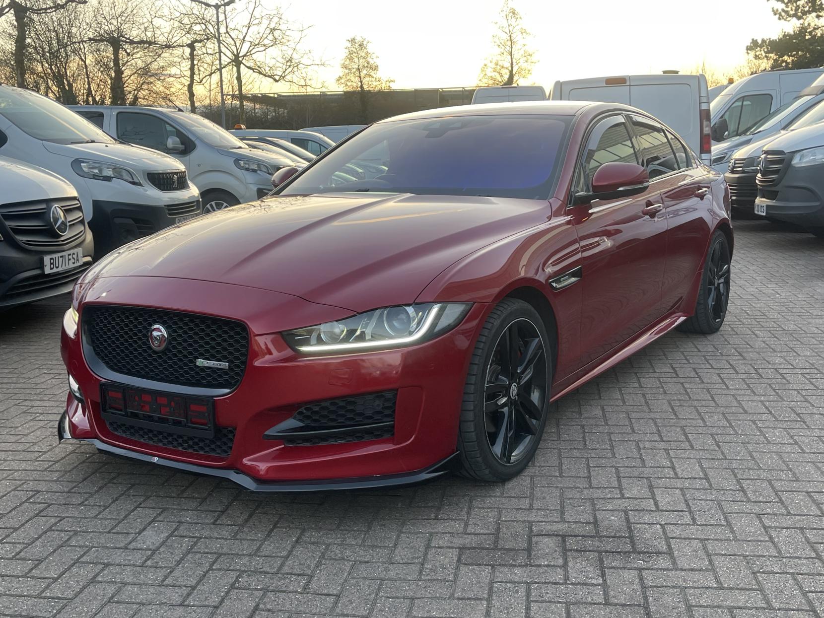 Jaguar XE 2.0d R-Sport Saloon 4dr Diesel Auto Euro 6 (s/s) (180 ps)